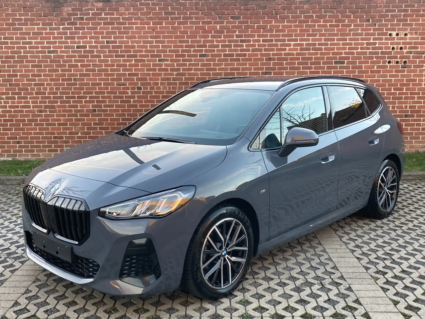 BMW 218 i Active Tourer M-Sportpack Aut. - 2024 - 23000 Km Gris - 2