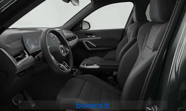BMW X1 view 4