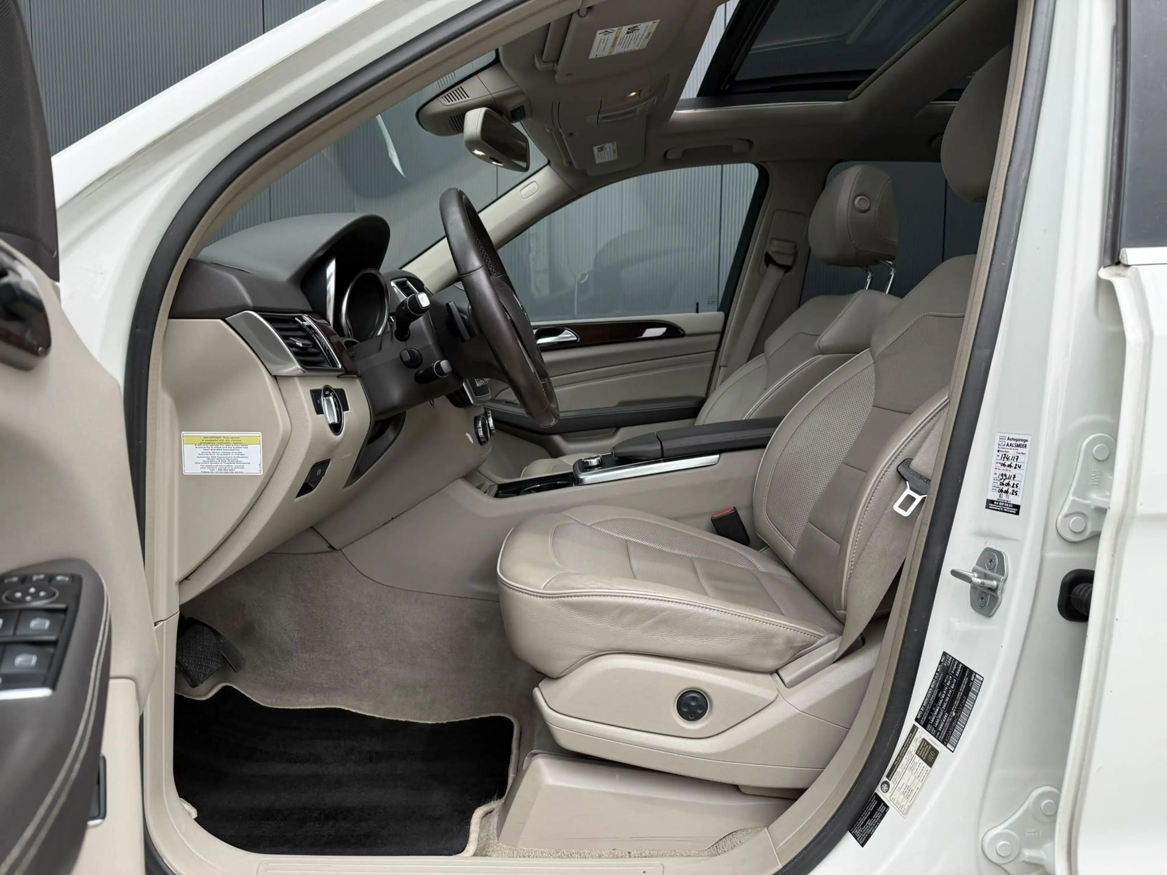 Mercedes-Benz ML 350 M-klasse pano / camera / leder / memory — photo 12