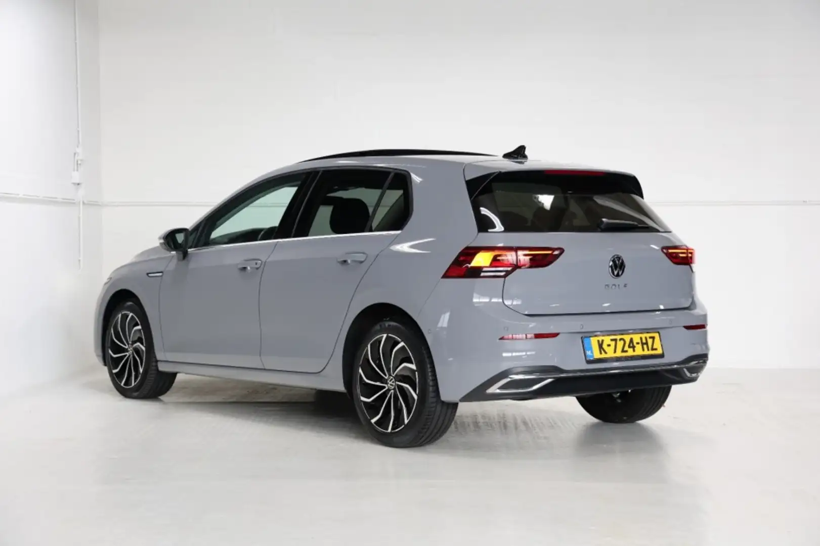 Volkswagen Golf 1.5 TSI Style NAP|Pano|Camera|Keyless|Sfeerv|Led Gris - 2