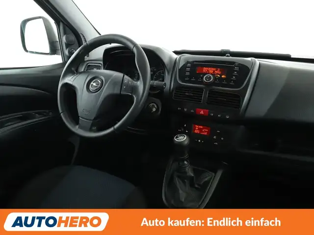 Opel Combo view 13