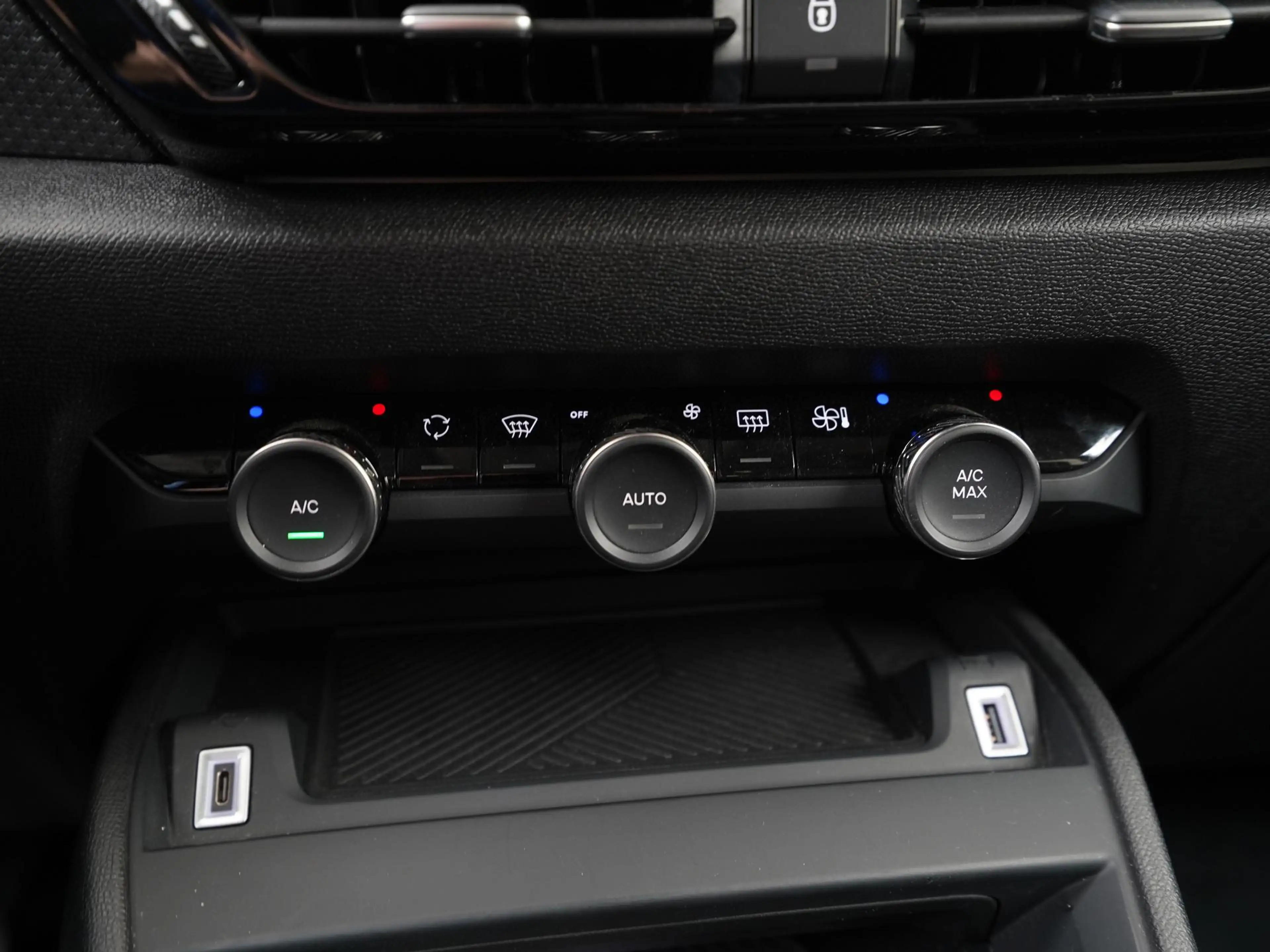 Citroen E-C4 Electric Shine 50 kWh | SOH 100% | 3 Fase | Zondag Open! — photo 12