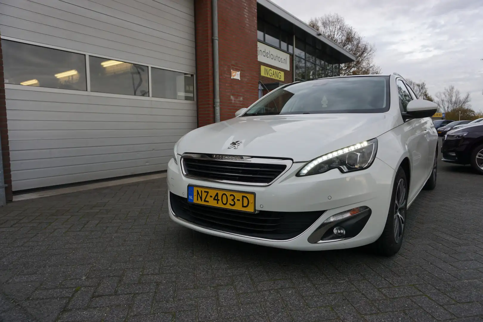 Peugeot 308 SW 1.2 PURETECH 131PK ALLURE CAMERA PANORAMADAK LE Blanco - 2