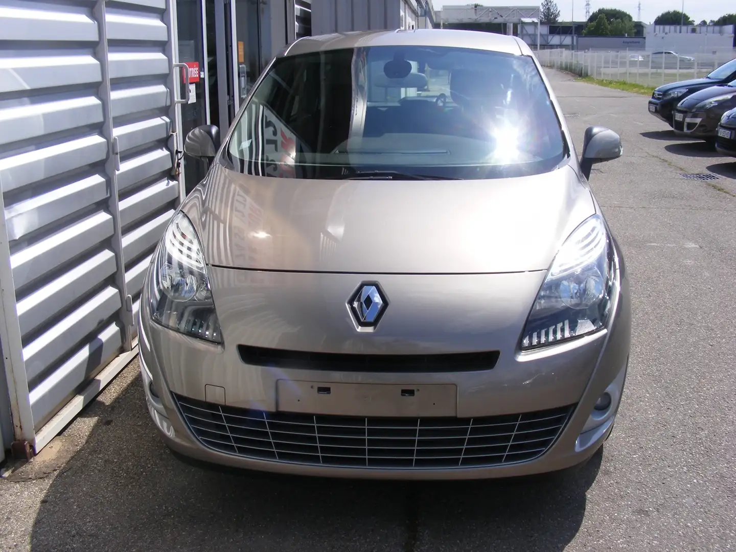 Renault Grand Scenic III 1.5 DCI 105CH PRIVILEGE 5 PLACES Beige - 2