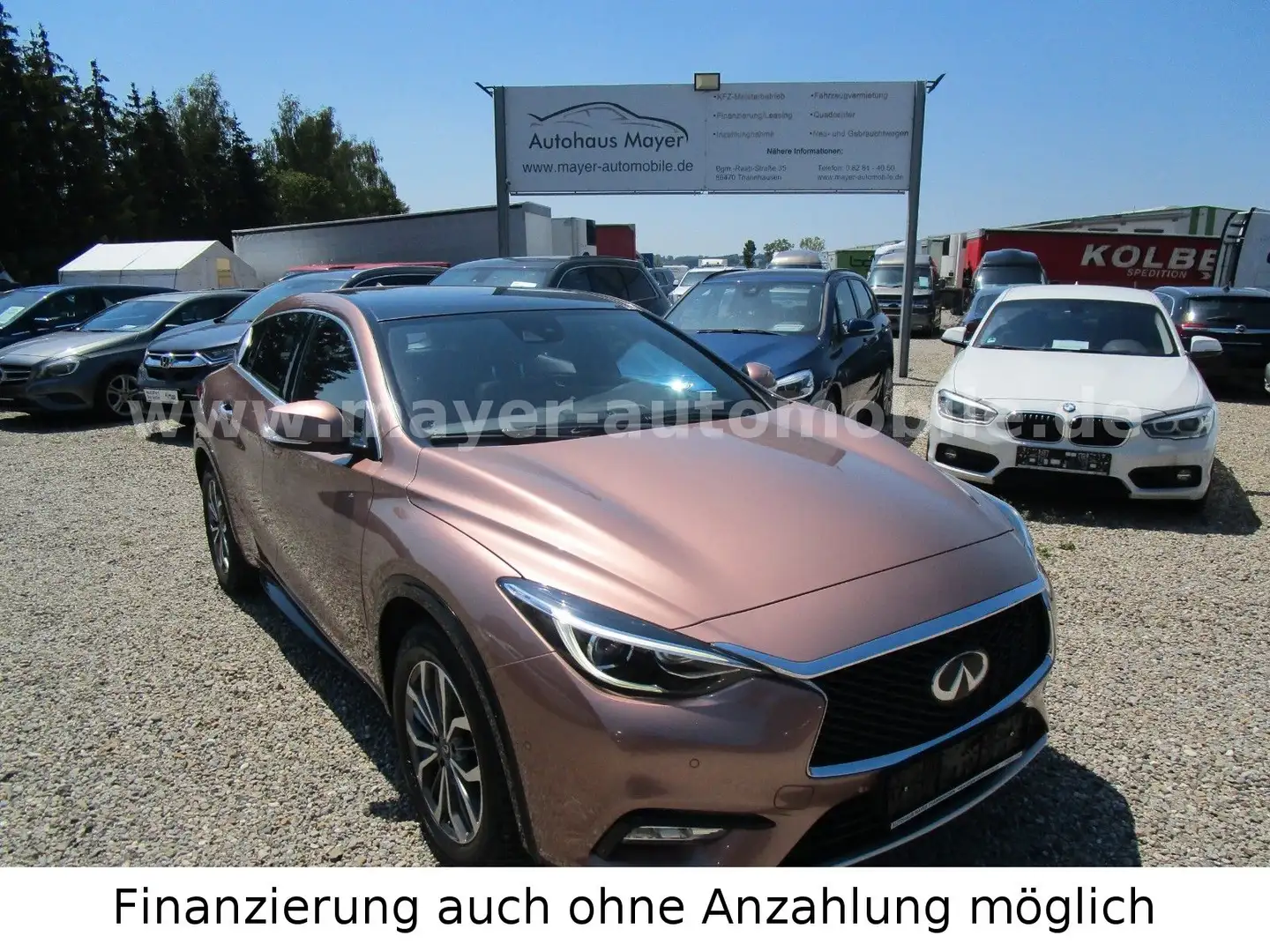 Infiniti Q30 d 1.5 *Leder*Panorama*Navi*Bose*SHZ*BT*VOLL* Braun - 1