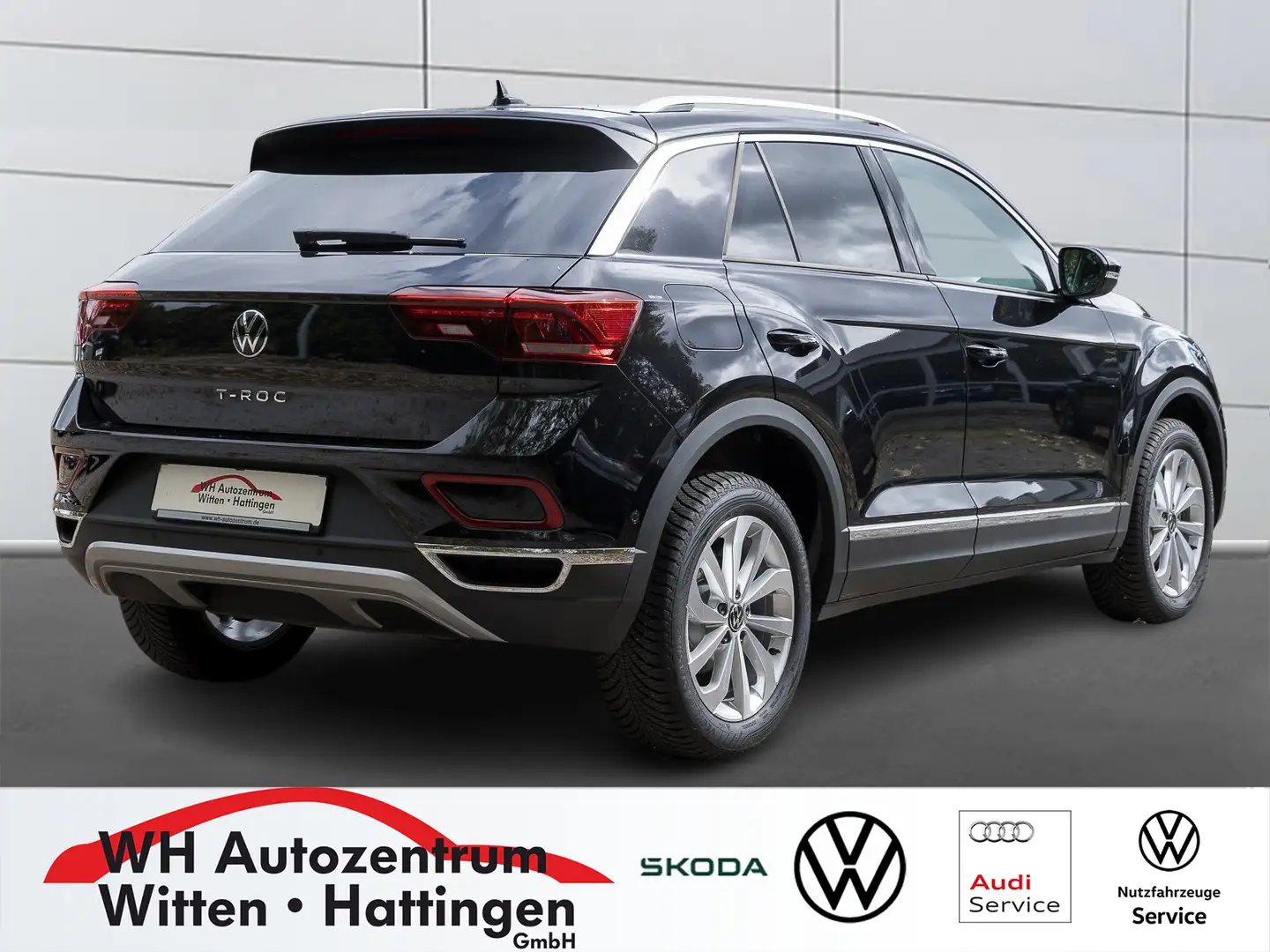 Volkswagen T-Roc 1.5 TSI DSG Style NAVI REARVIEW AHK LED Schwarz - 2