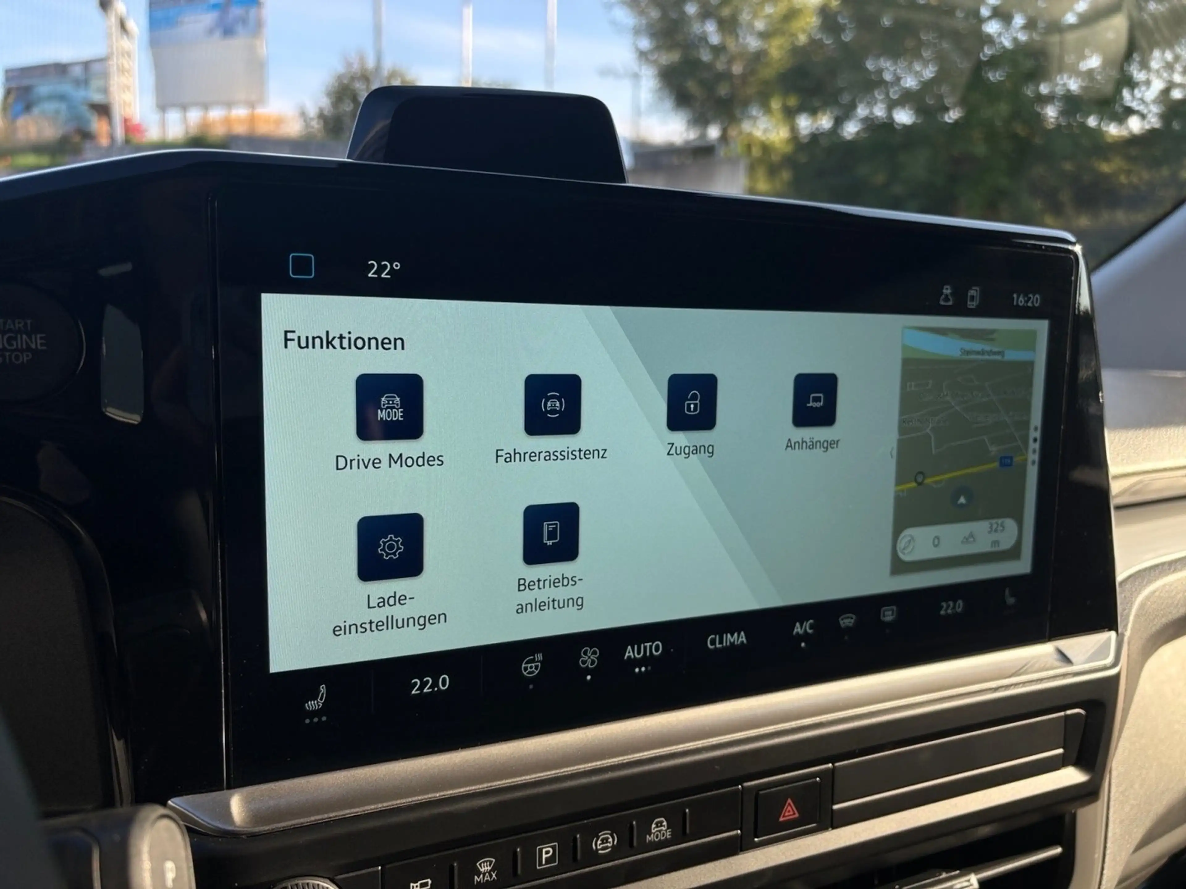 Volkswagen T7 Caravelle VW T7 Caravelle Edition LR eHybrid 171 kW — photo 12