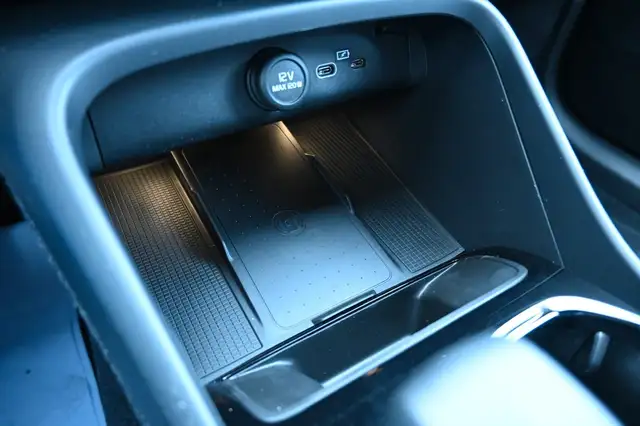 Volvo XC40 view 25