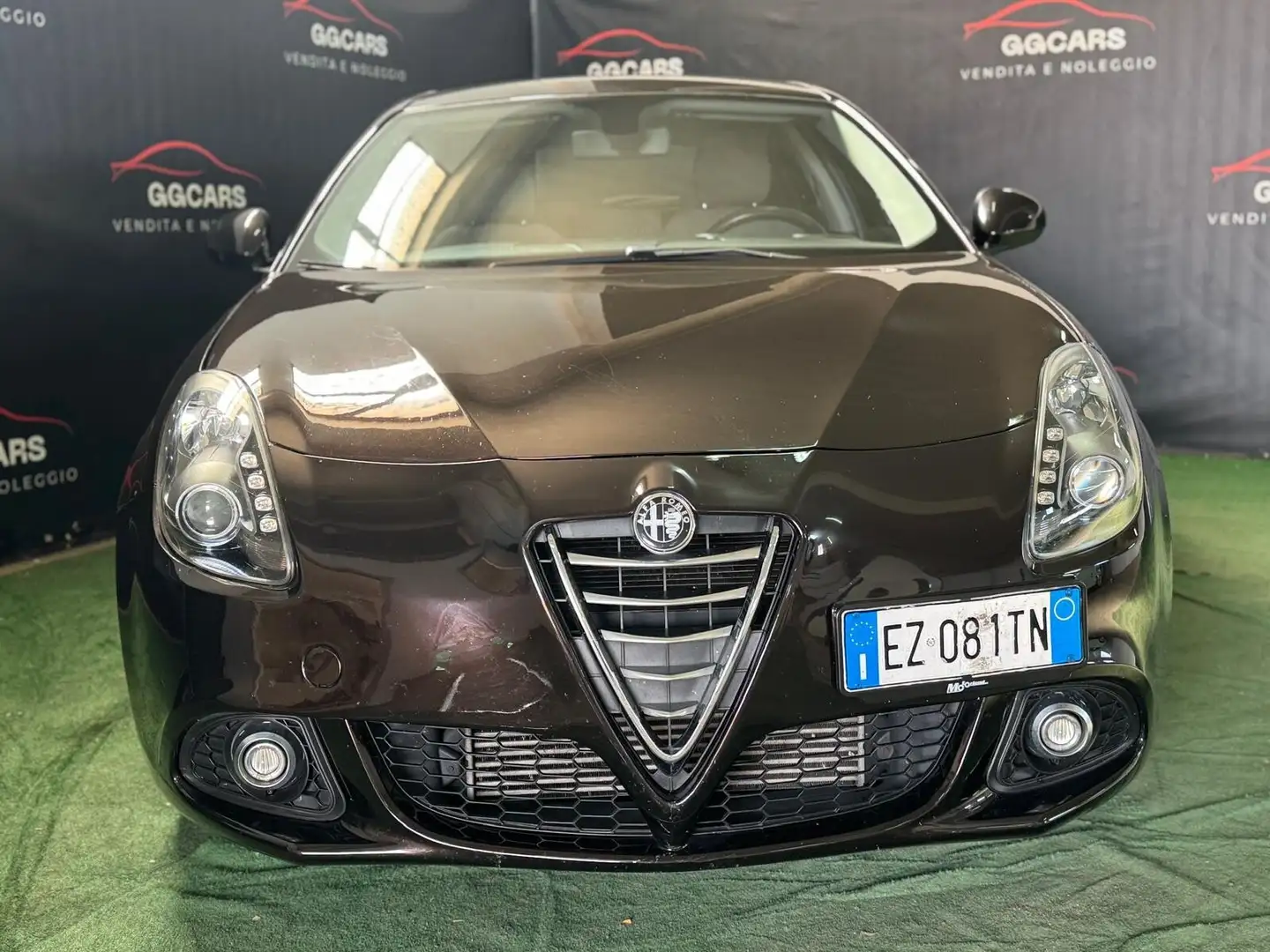 Alfa Romeo Giulietta Giulietta 1.6 JTDm-2 105 CV Exclusive Schwarz - 1