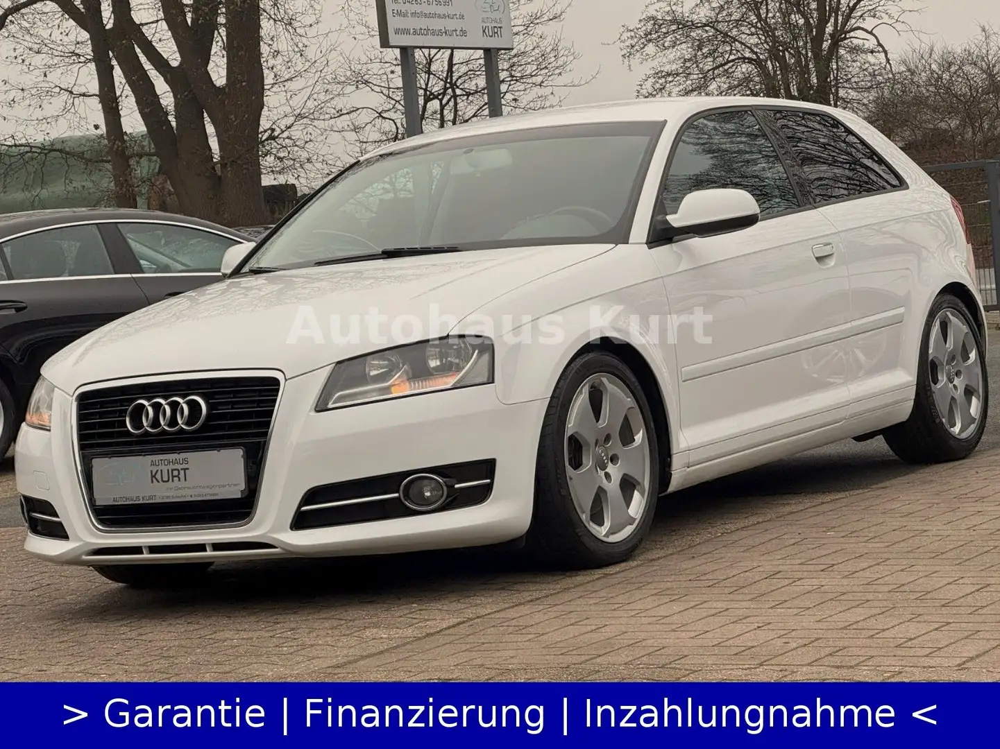 Audi A3 2.0 TDI Attraction 17LMF*NAVI*SHZ*TÜV 10/2026 Weiß - 2