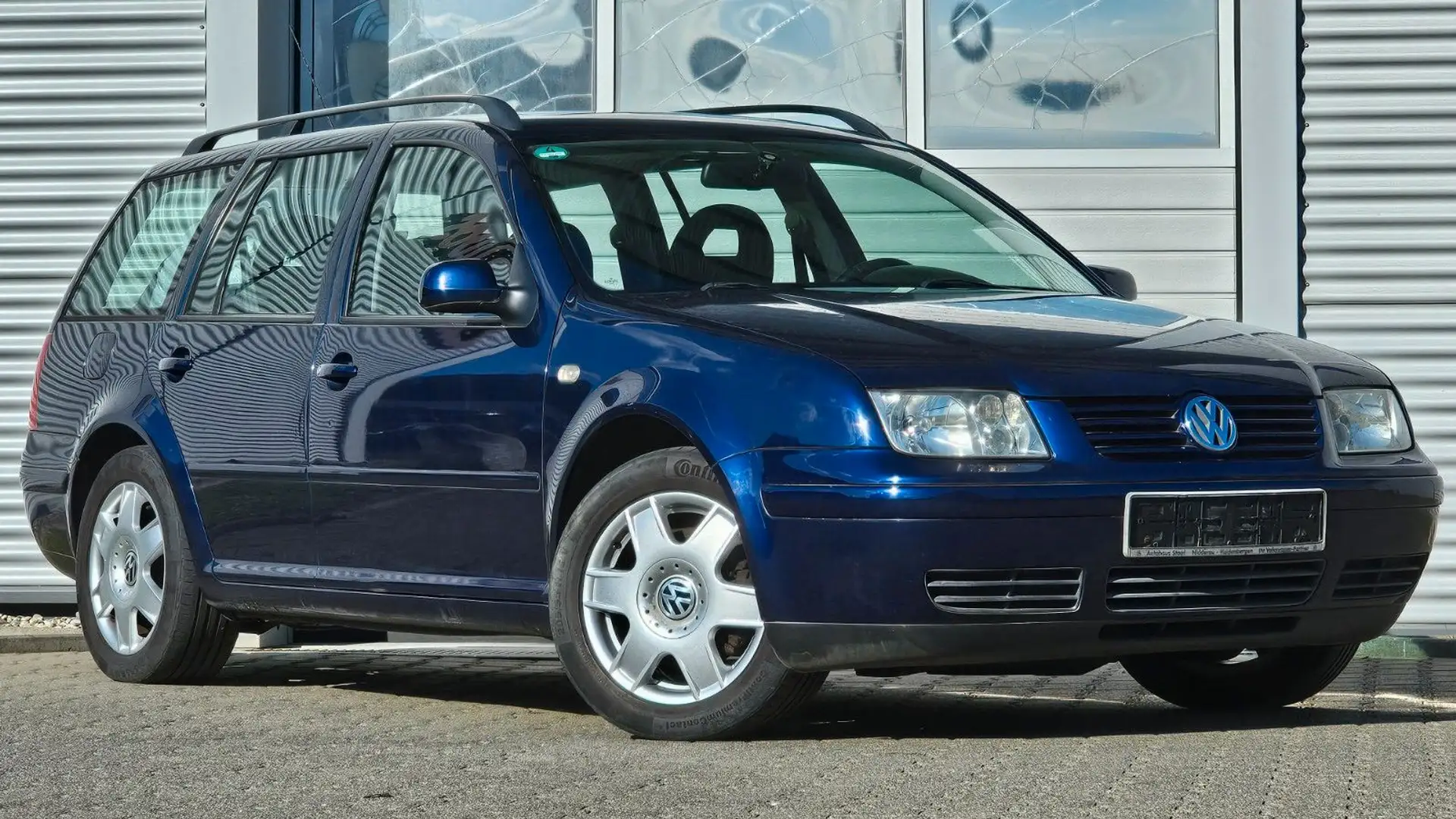 Volkswagen Bora Variant 2,3 5V Aut Klima GSD EFH Alu Tempom Azul - 1