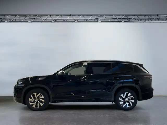 Volkswagen Tayron view 3