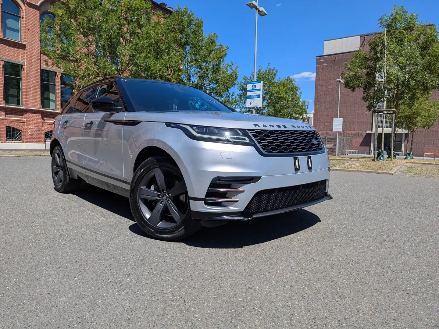 Land Rover Range Rover Velar 2.0d R-Dynamic S LED/Digital Cockpit/Spurhalteassi - 2