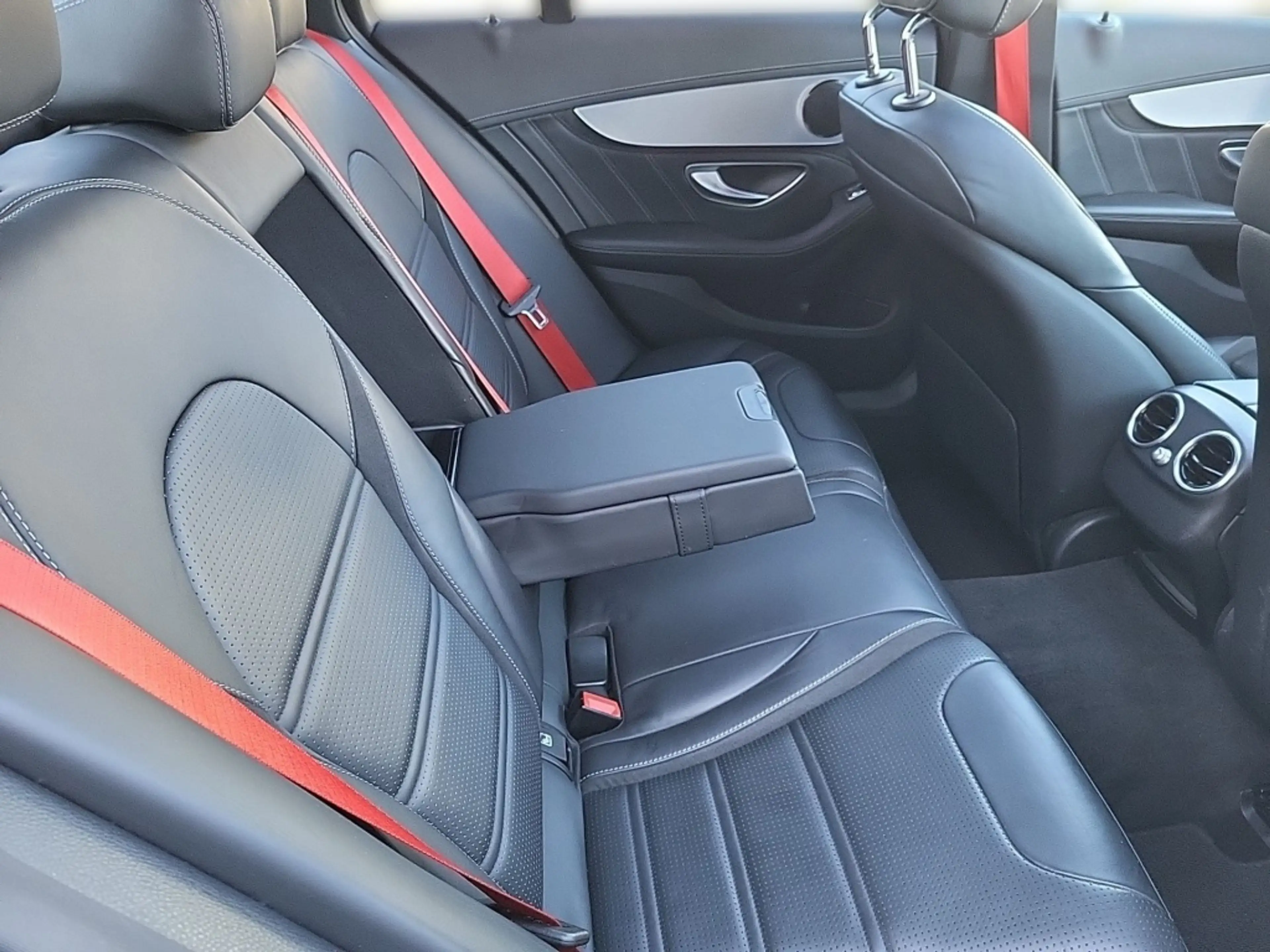 Mercedes-Benz C 63 AMG AMG C 63 PerfAGA*Pano*FAP*COM*KeyGo*Night*AdvSou — photo 13