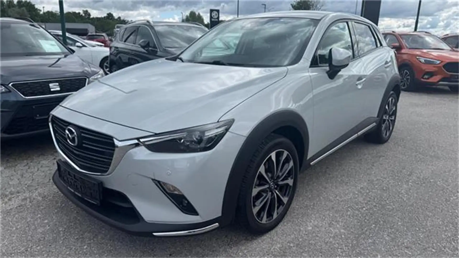 Mazda CX-3 G121 Revolution mit Online Navigation Weiß - 1