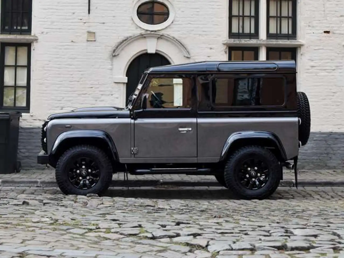 Land Rover Defender 90 / 2.2 TD4 / "AUTOBIOGRAPHY EDITION" / BTW/VAT Schwarz - 2