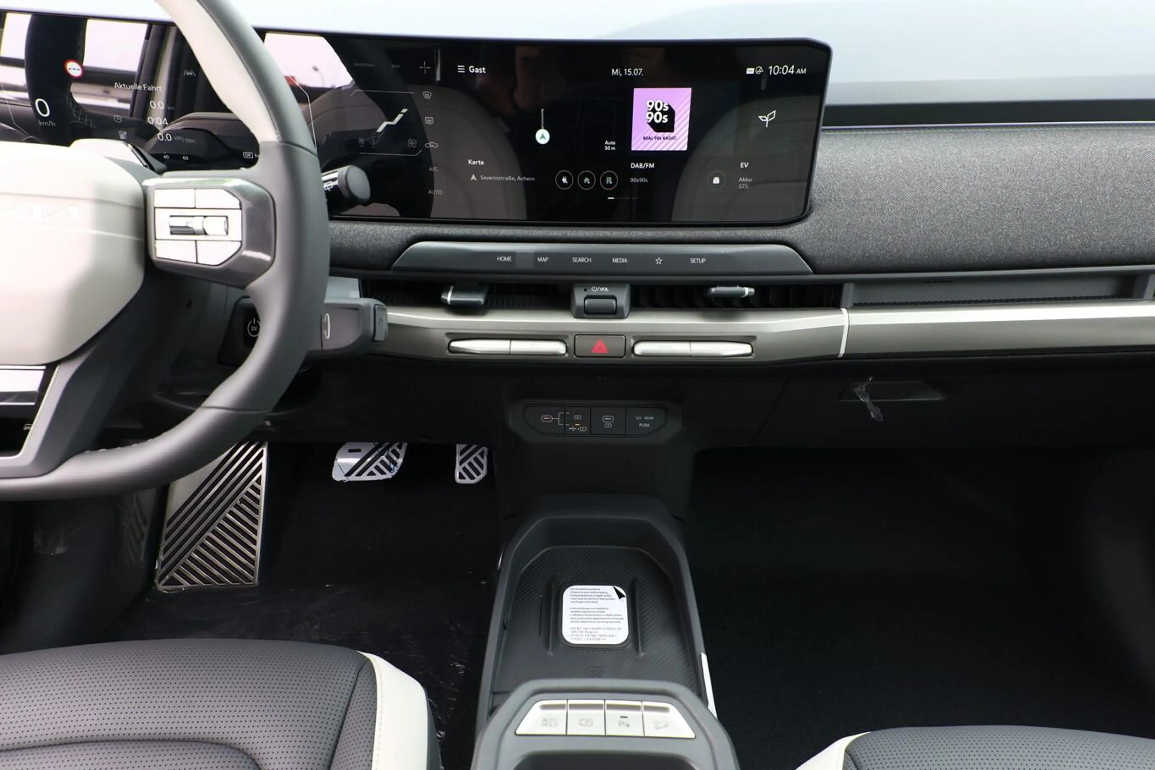 Kia EV3 GT-line 81,4kWh LED+ ACC Wärmep eHK Keyl SHZ 15... — photo 8