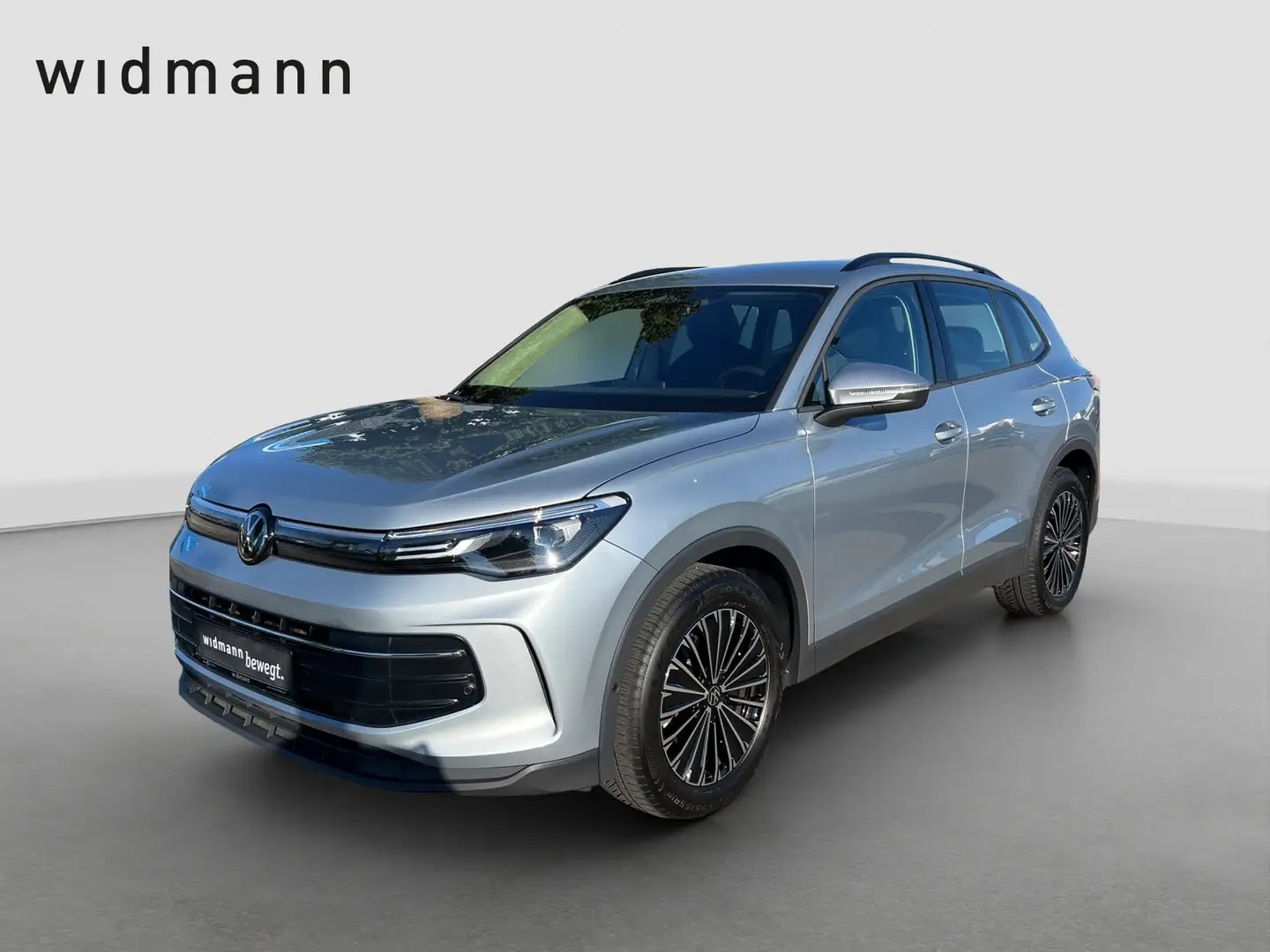 Volkswagen Tiguan Life 1.5 TSI 150 PS DSG AHK Standheizung Silber - 2