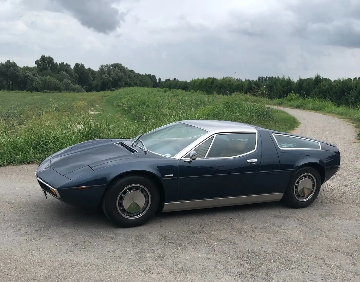 Maserati Bora 4700 Italia Azul - 1