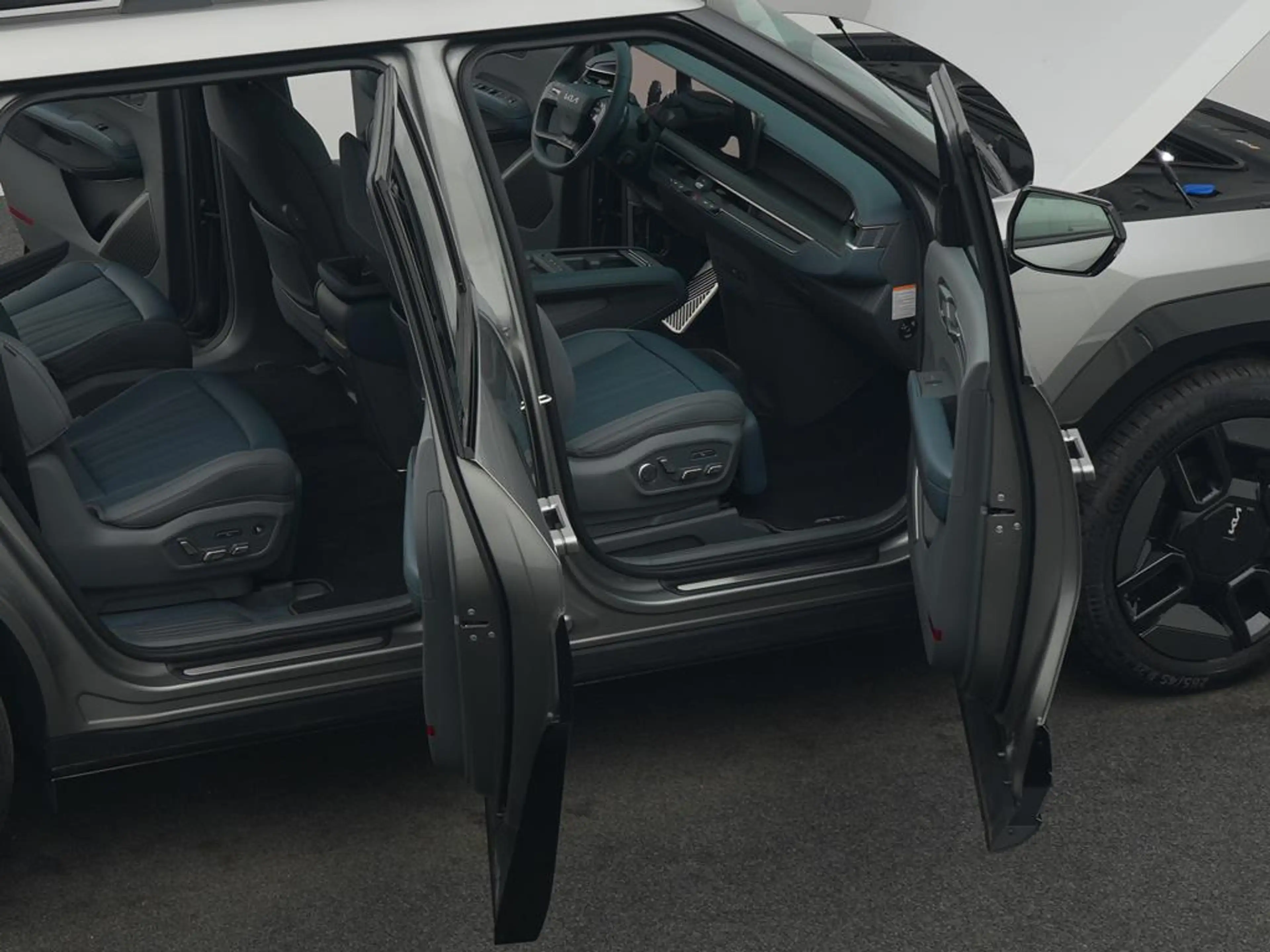Kia EV9 AWD GTL RELAX GD AHK — photo 13