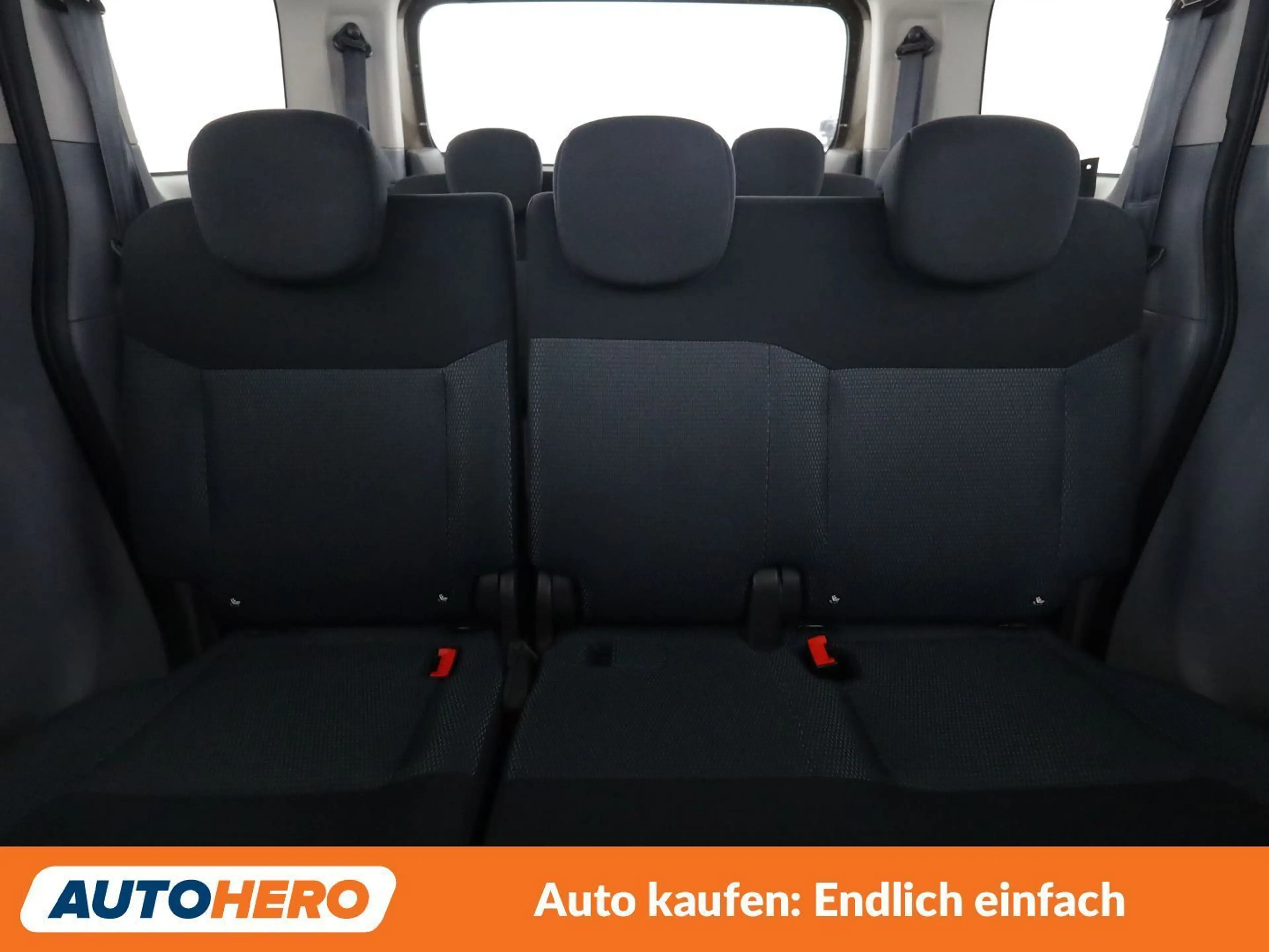 Nissan Evalia 1.5 dCi Evalia Tekna — photo 15