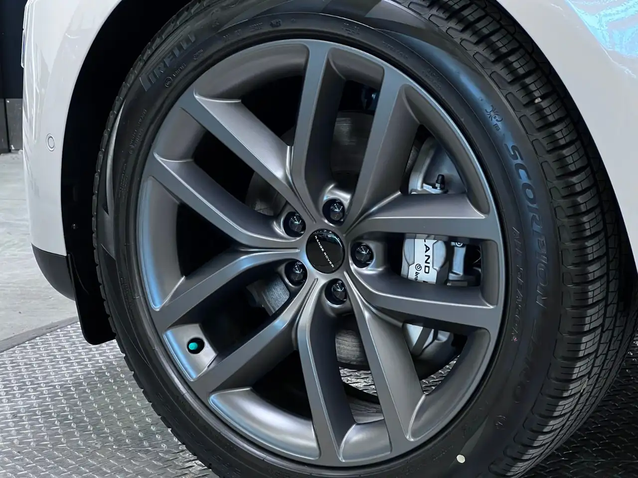 Land Rover Range Rover Sport снимка Land Rover Range Rover Sport