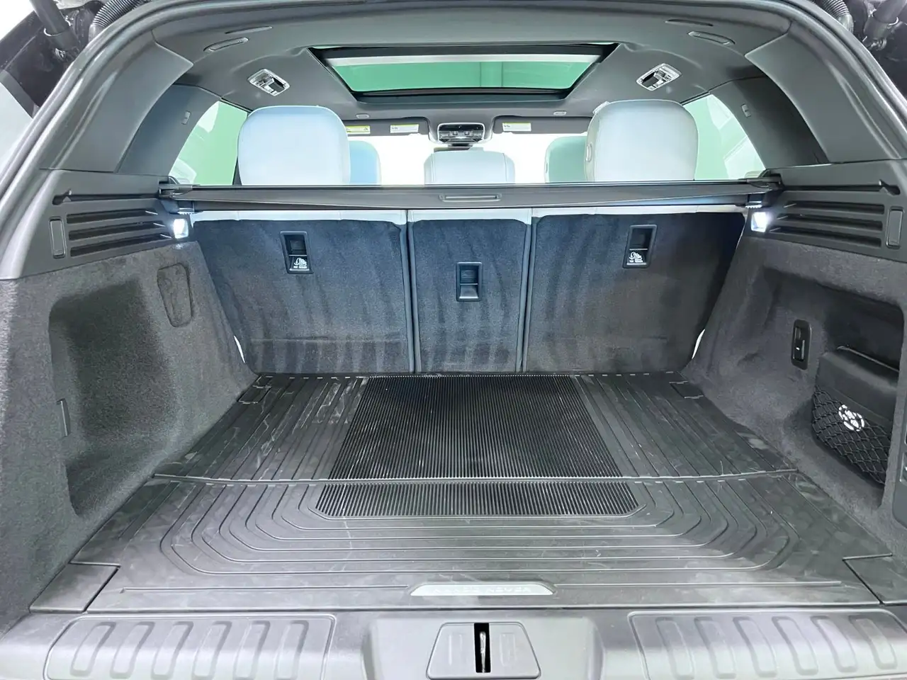 Land Rover Range Rover Sport снимка Land Rover Range Rover Sport