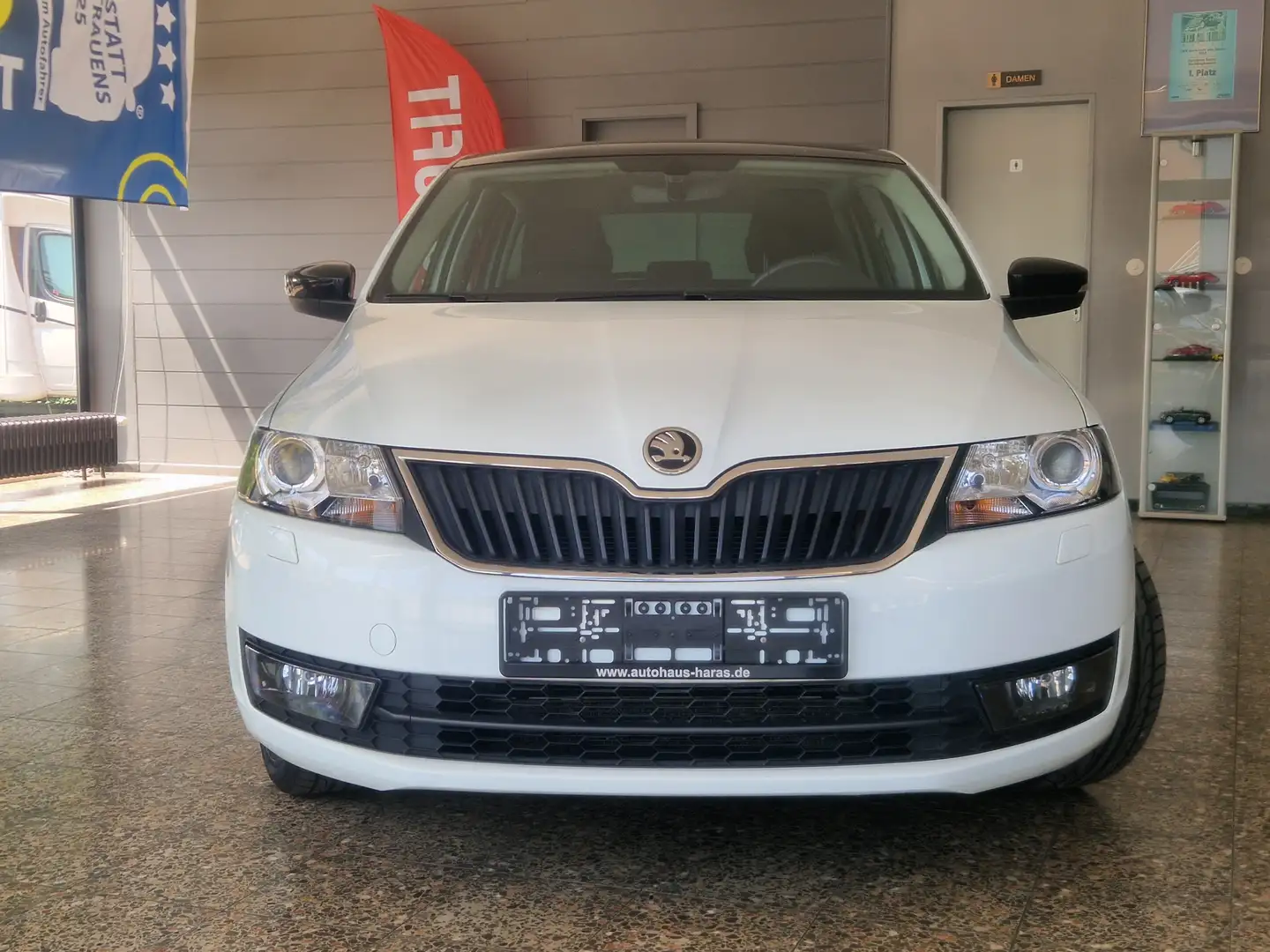 Skoda Rapid/Spaceback Edition Weiß - 2