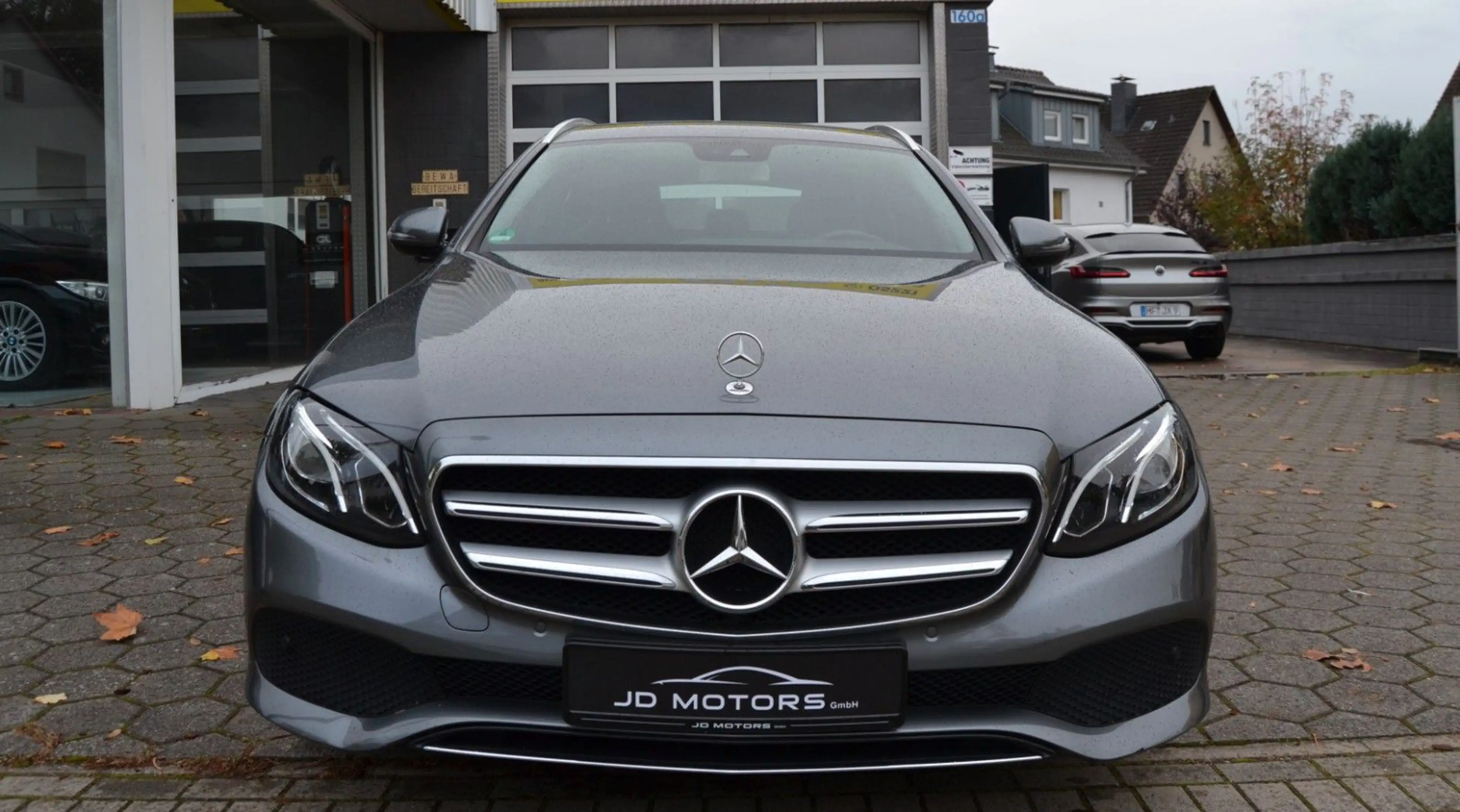 Mercedes-Benz E 220 E220d 4Matic*Kamera*AHK*Avantgarde*LED* — photo 2