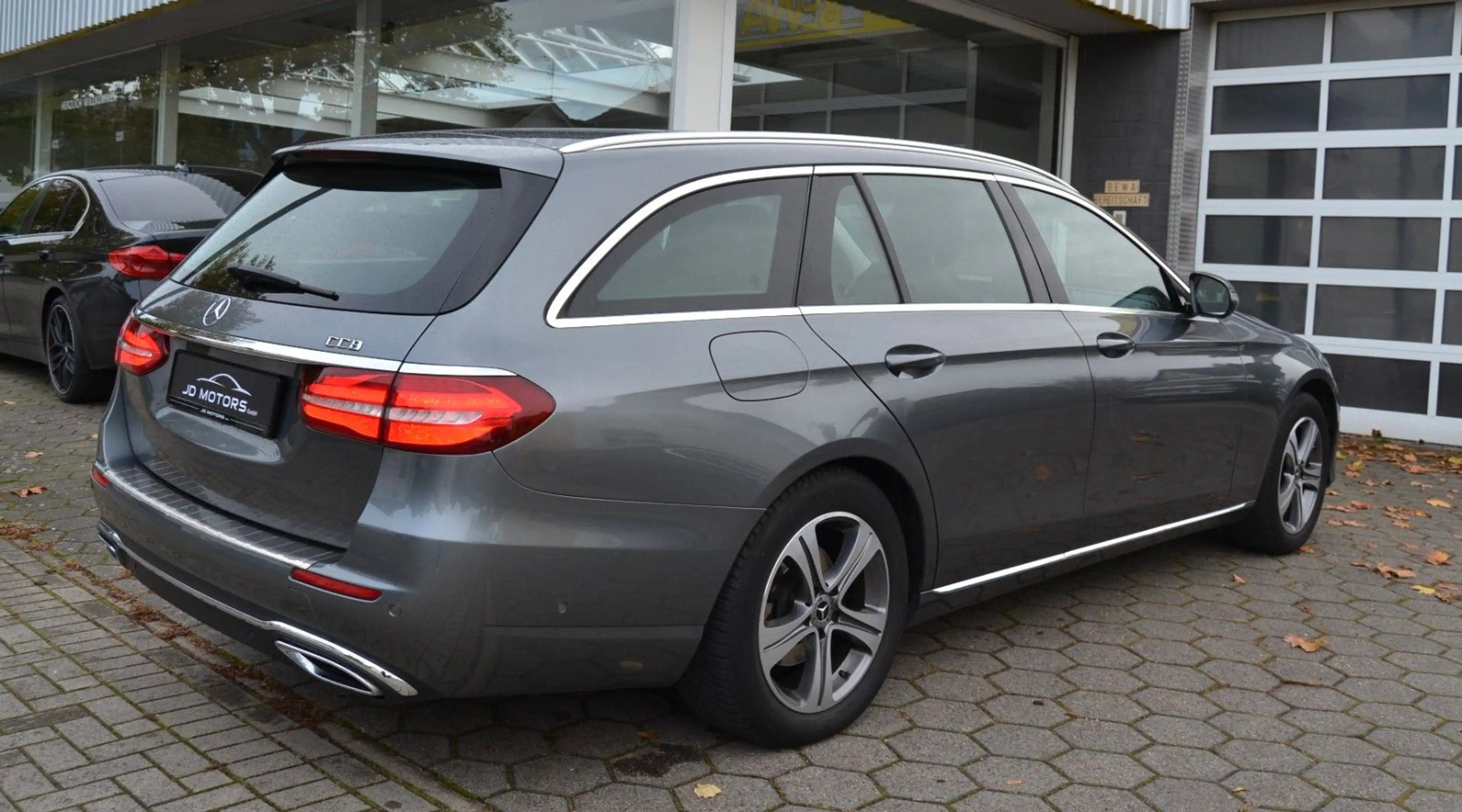 Mercedes-Benz E 220 E220d 4Matic*Kamera*AHK*Avantgarde*LED* — photo 8