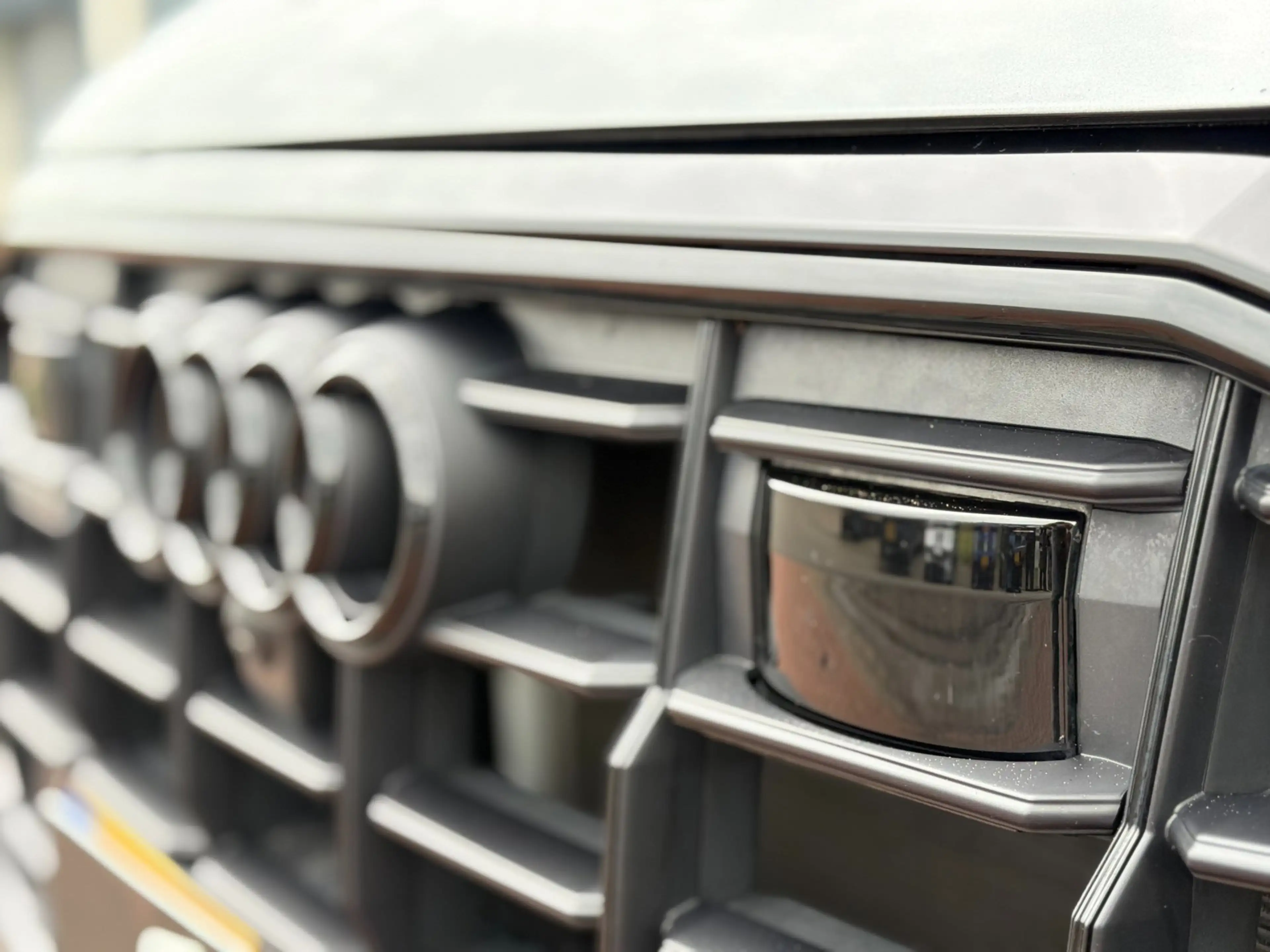 Audi Q8 55 TFSI quattro S-Line Softclose | Bang & Olufsen — photo 13
