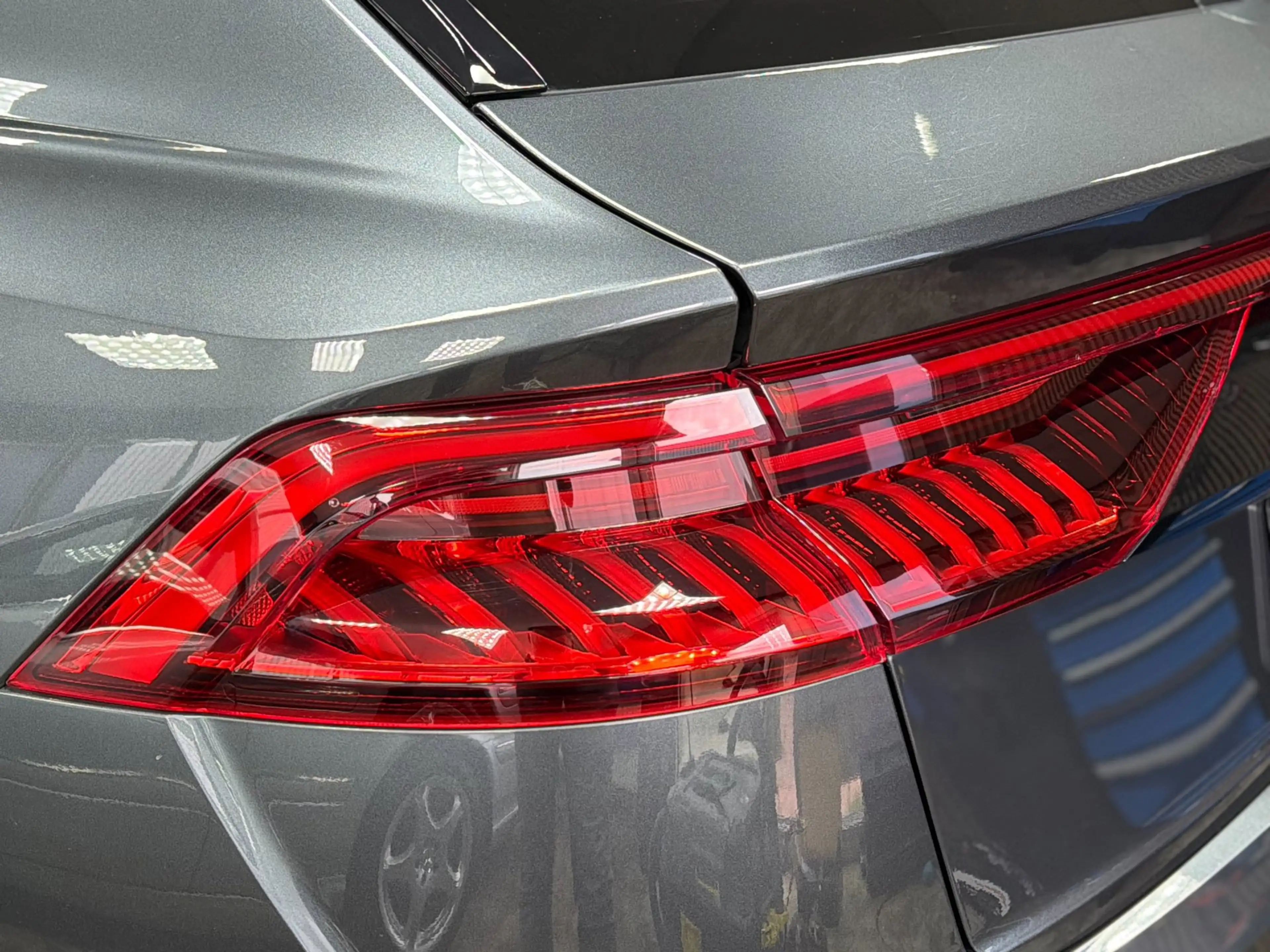Audi Q8 55 TFSI quattro S-Line Softclose | Bang & Olufsen — photo 10