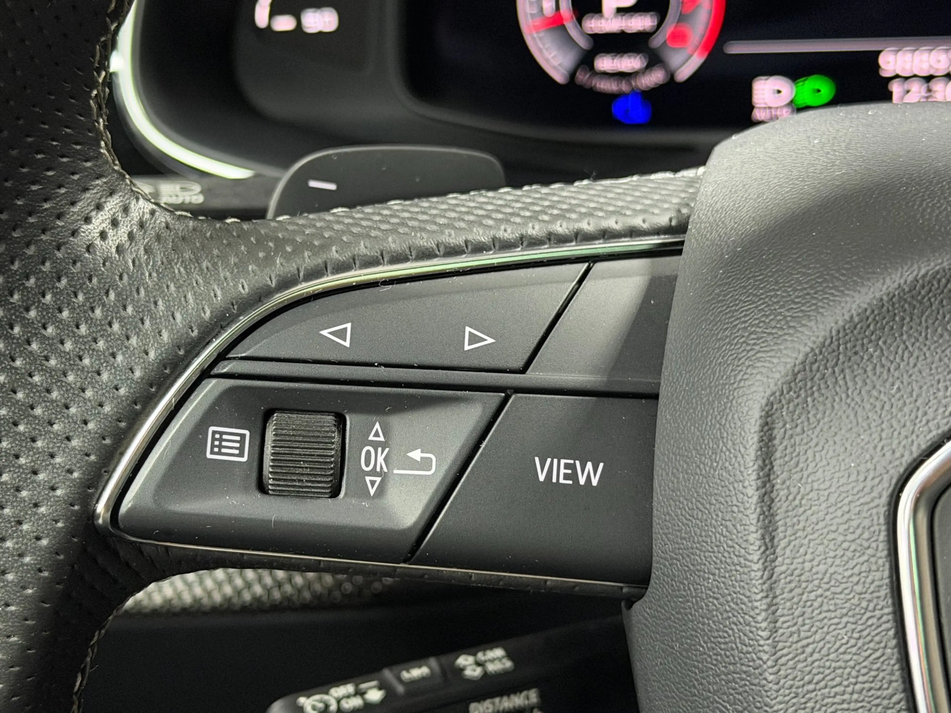 Audi Q8 55 TFSI quattro S-Line Softclose | Bang & Olufsen — photo 28