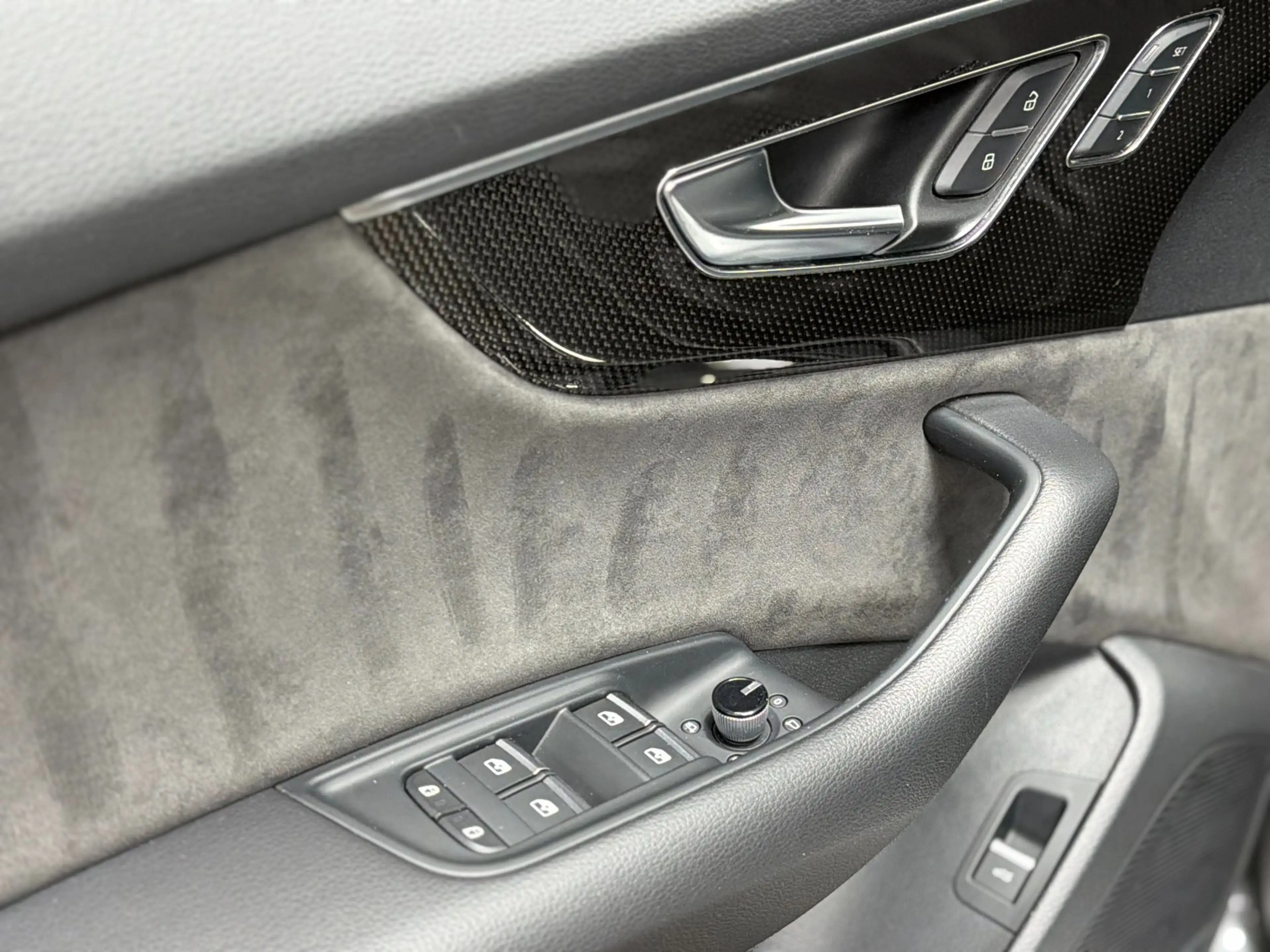 Audi Q8 55 TFSI quattro S-Line Softclose | Bang & Olufsen — photo 20