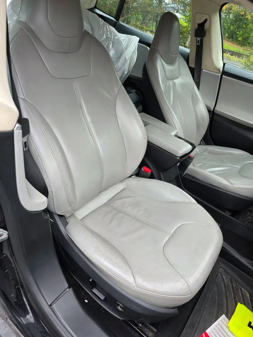 Tesla Model S Tesla Model S 85 Schwarz - 2