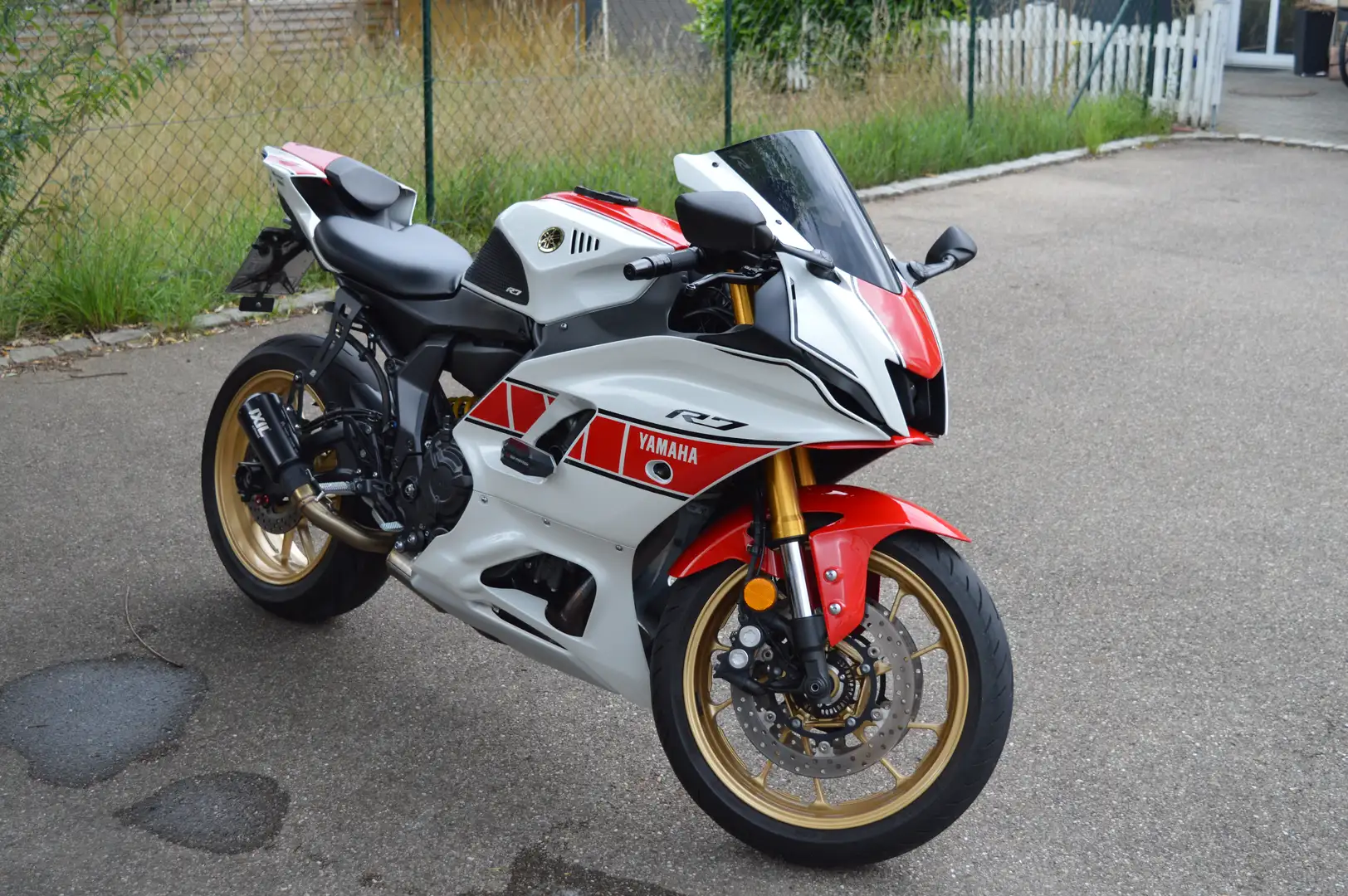 Yamaha YZF-R7 World GP 60th Anniversary - 1