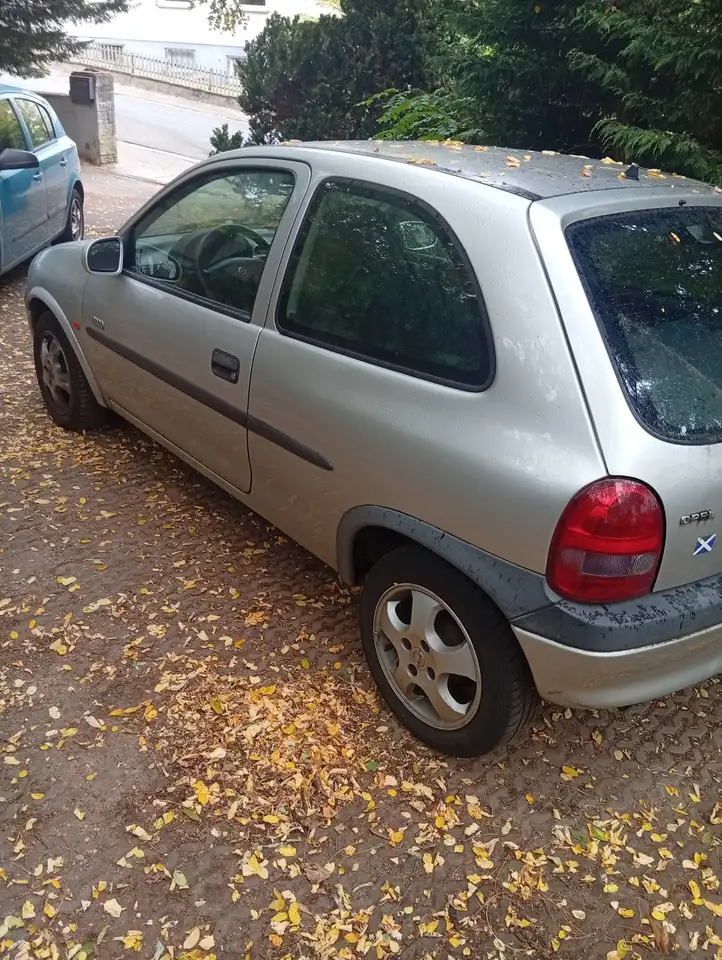 Opel Corsa 16V Edition 2000, foto 3
