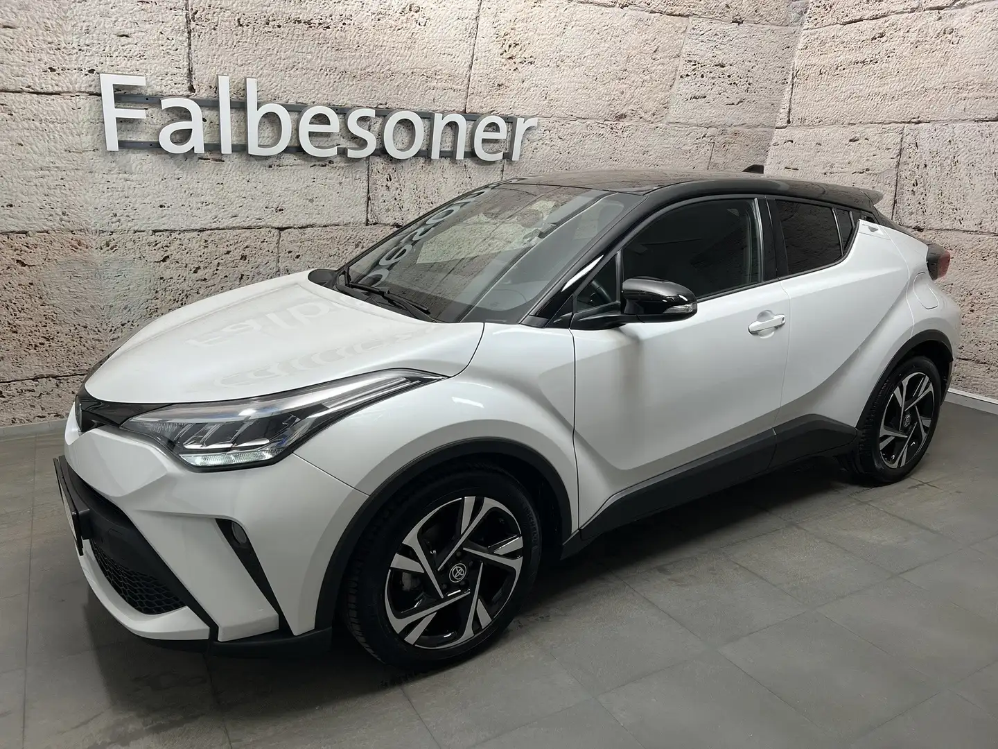 Toyota C-HR 1,8 Hybrid C-LUB Weiß - 2