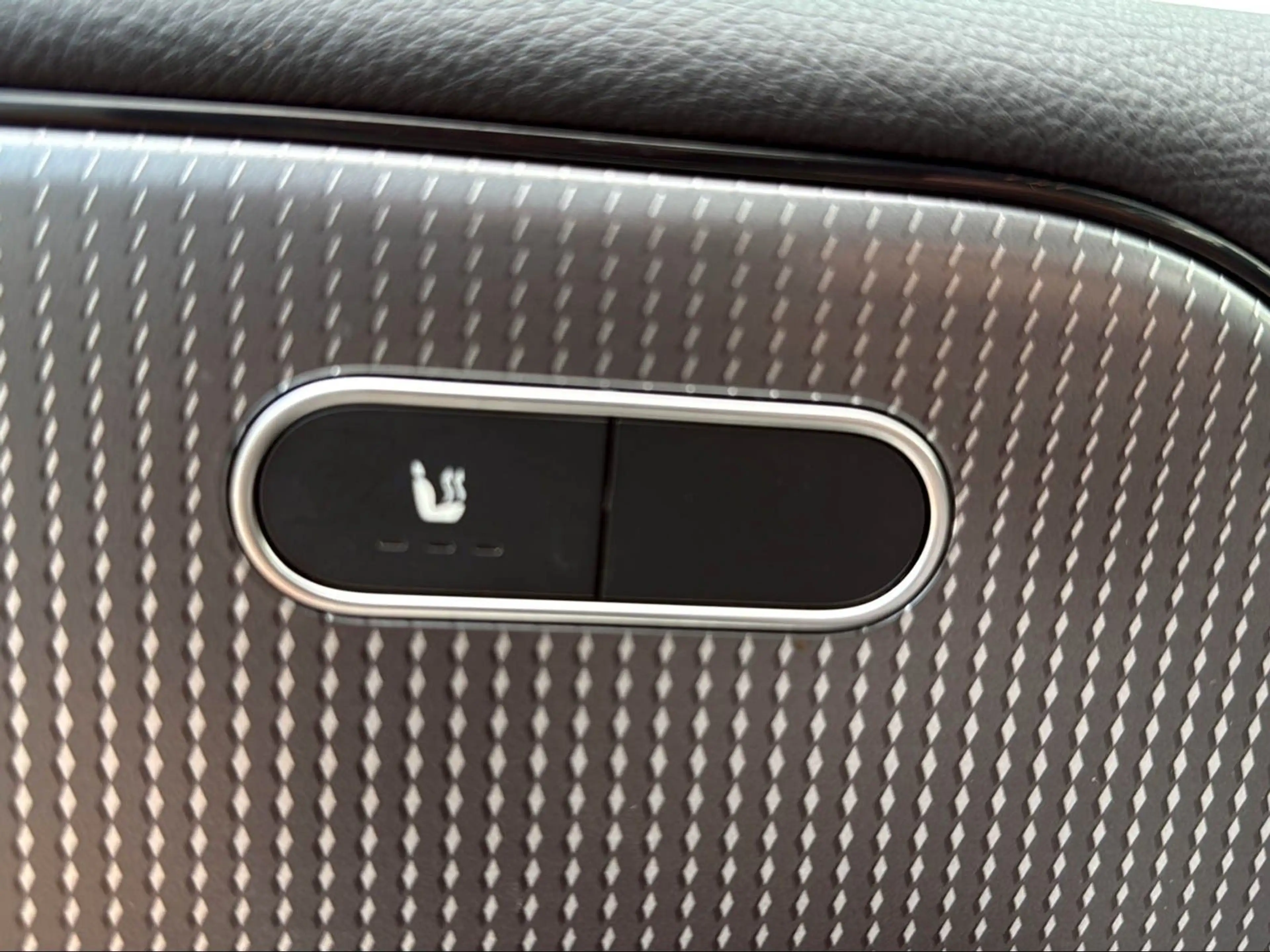 Mercedes-Benz B 250 e | Pano | Navi | LED | AHK | Kam — photo 14