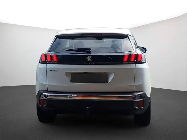 Peugeot 3008 view 4