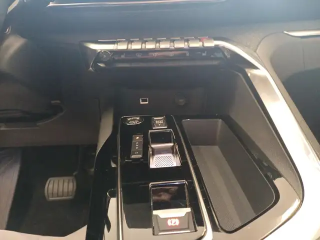 Peugeot 3008 view 14