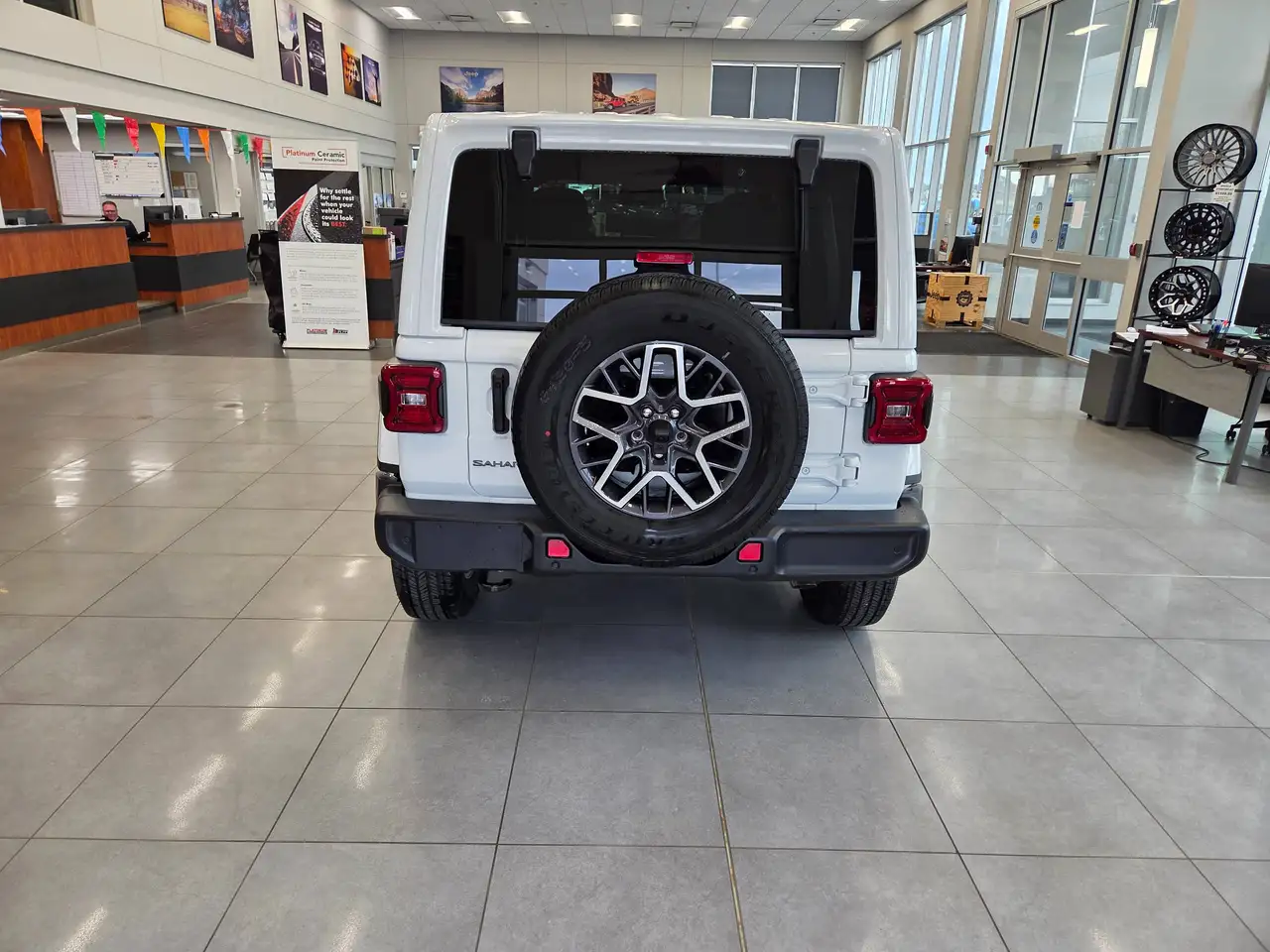 Jeep Wrangler снимка Jeep Wrangler