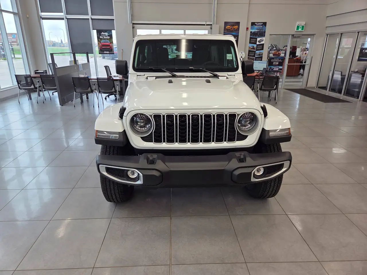 Jeep Wrangler снимка Jeep Wrangler