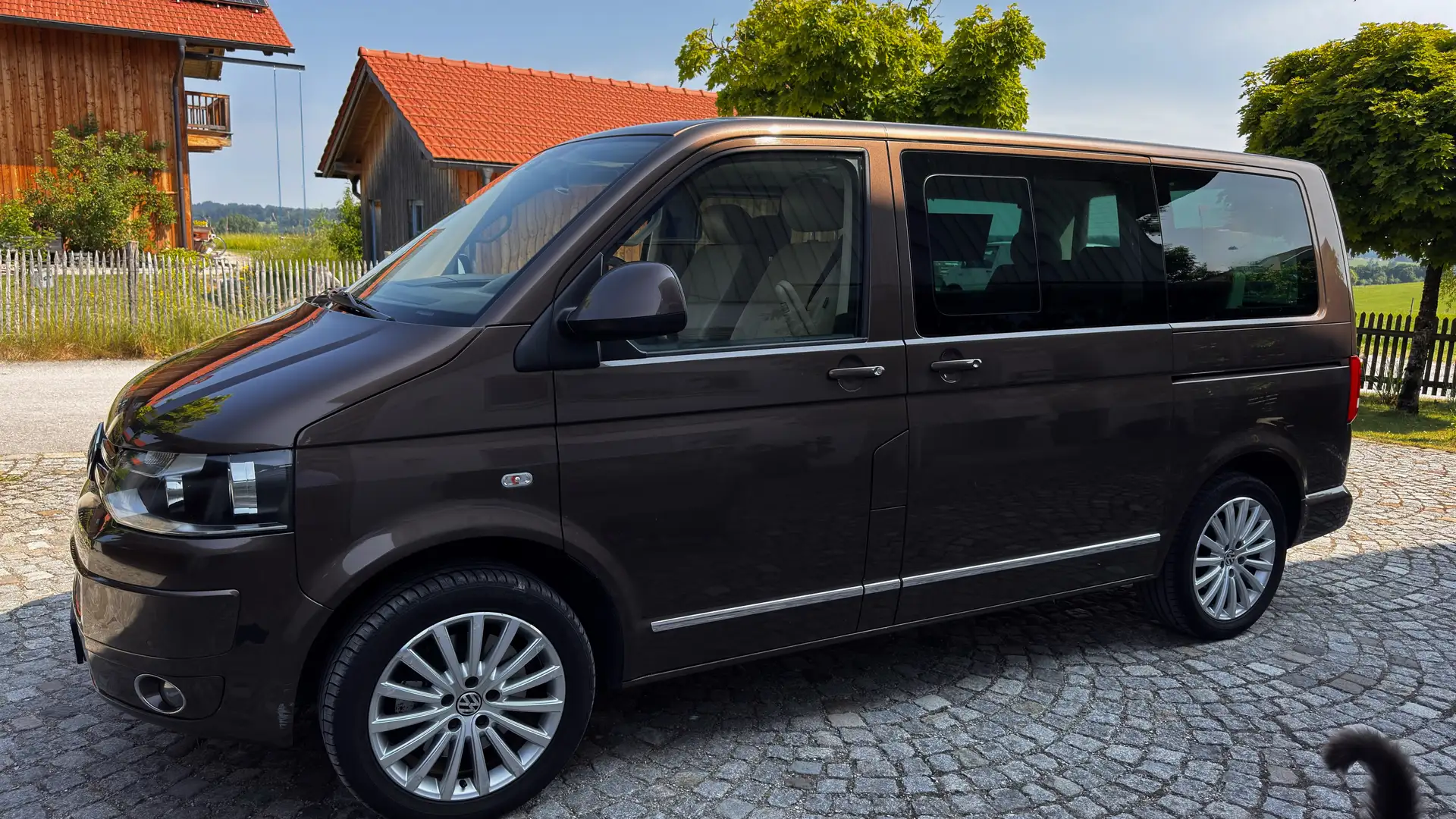 Volkswagen T5 Multivan Multivan Highline | Leder | Dynaudio | Navi | AHK Braun - 1