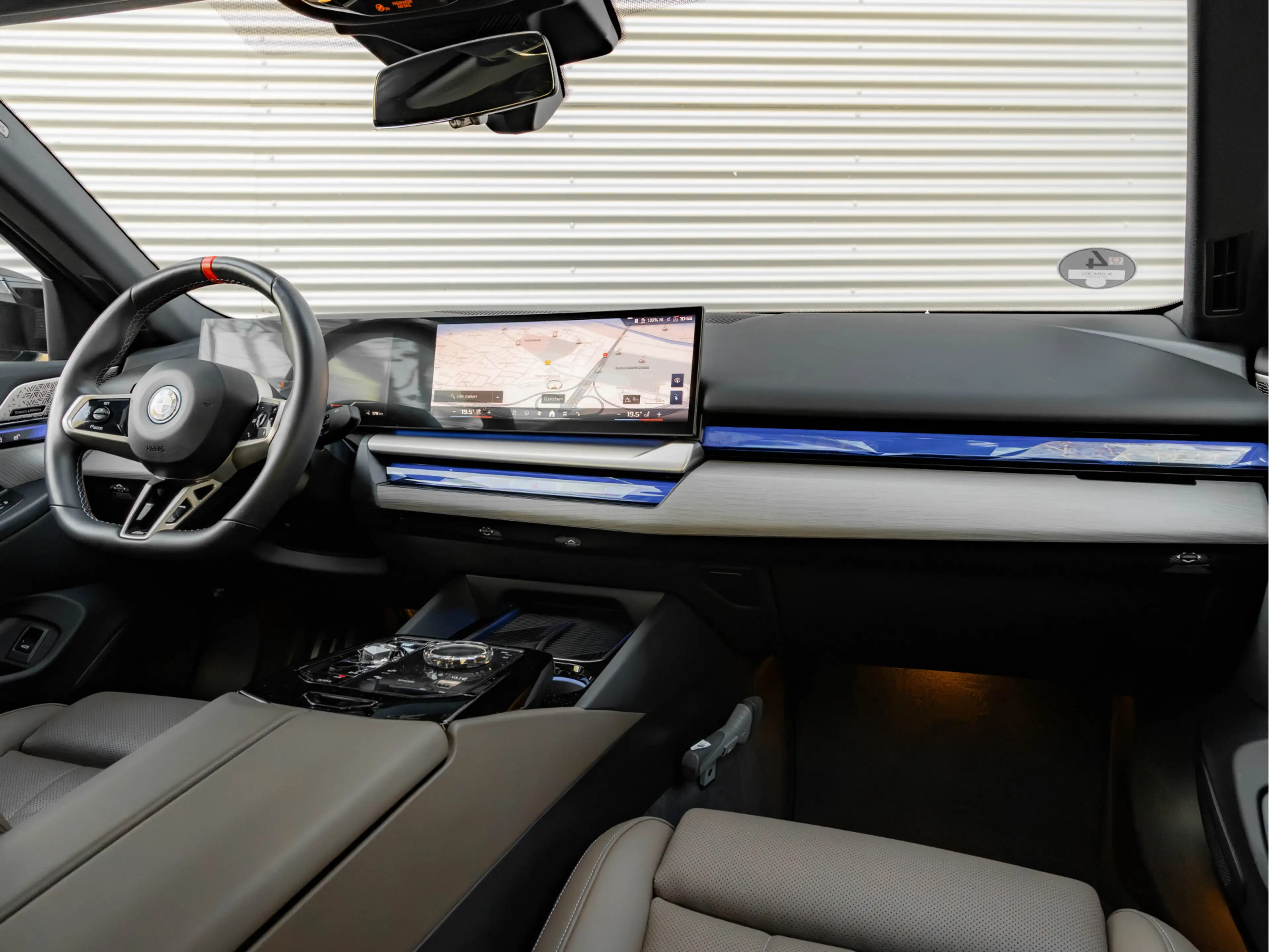 BMW i5 M60 xDrive - M-Sport Pro - Pano - Bowers & Wilkins — photo 5