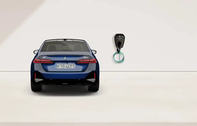 BMW I5 view 6