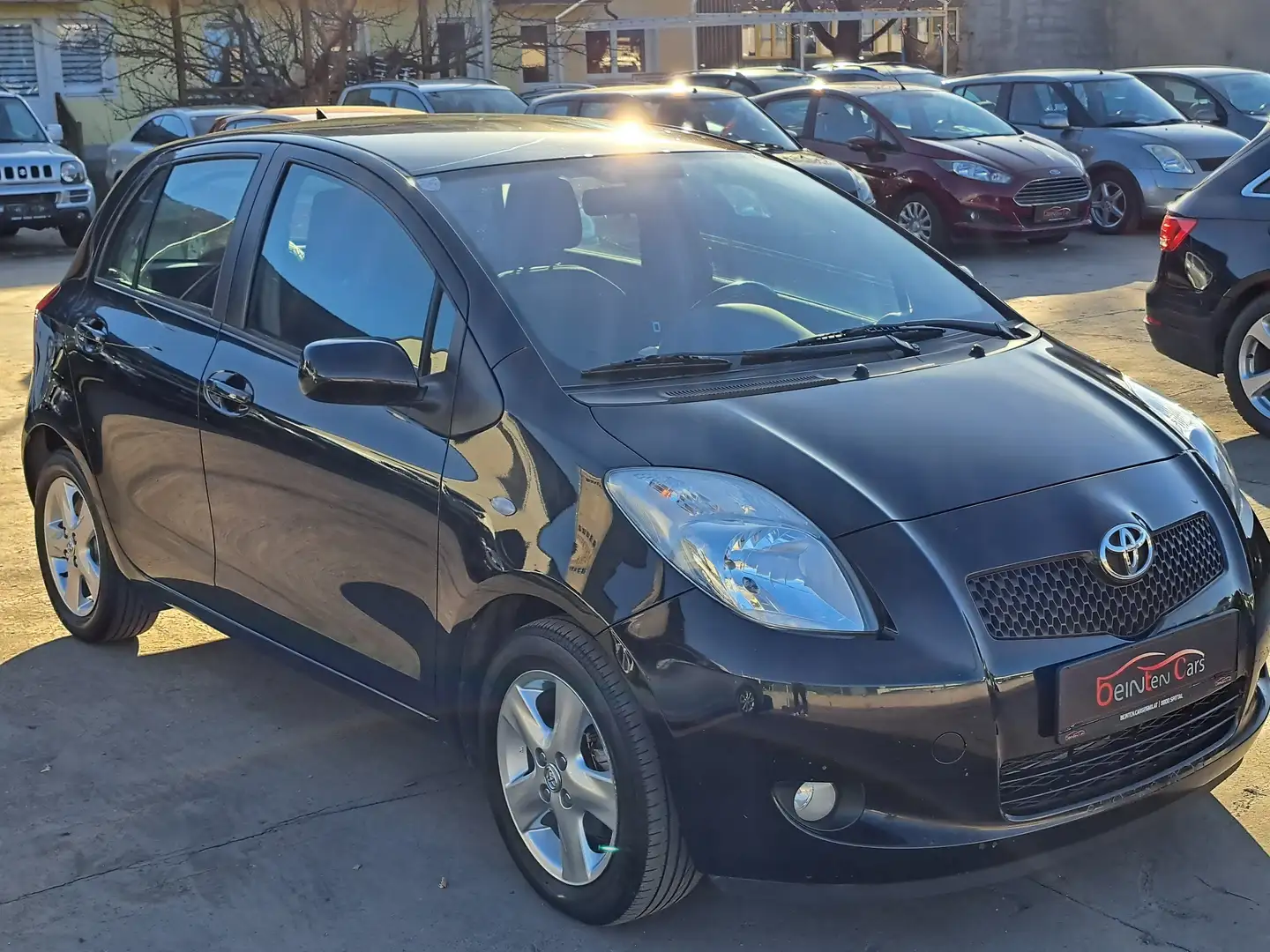 Toyota Yaris 1,4 D-4D 90 Sol MMT Negro - 1