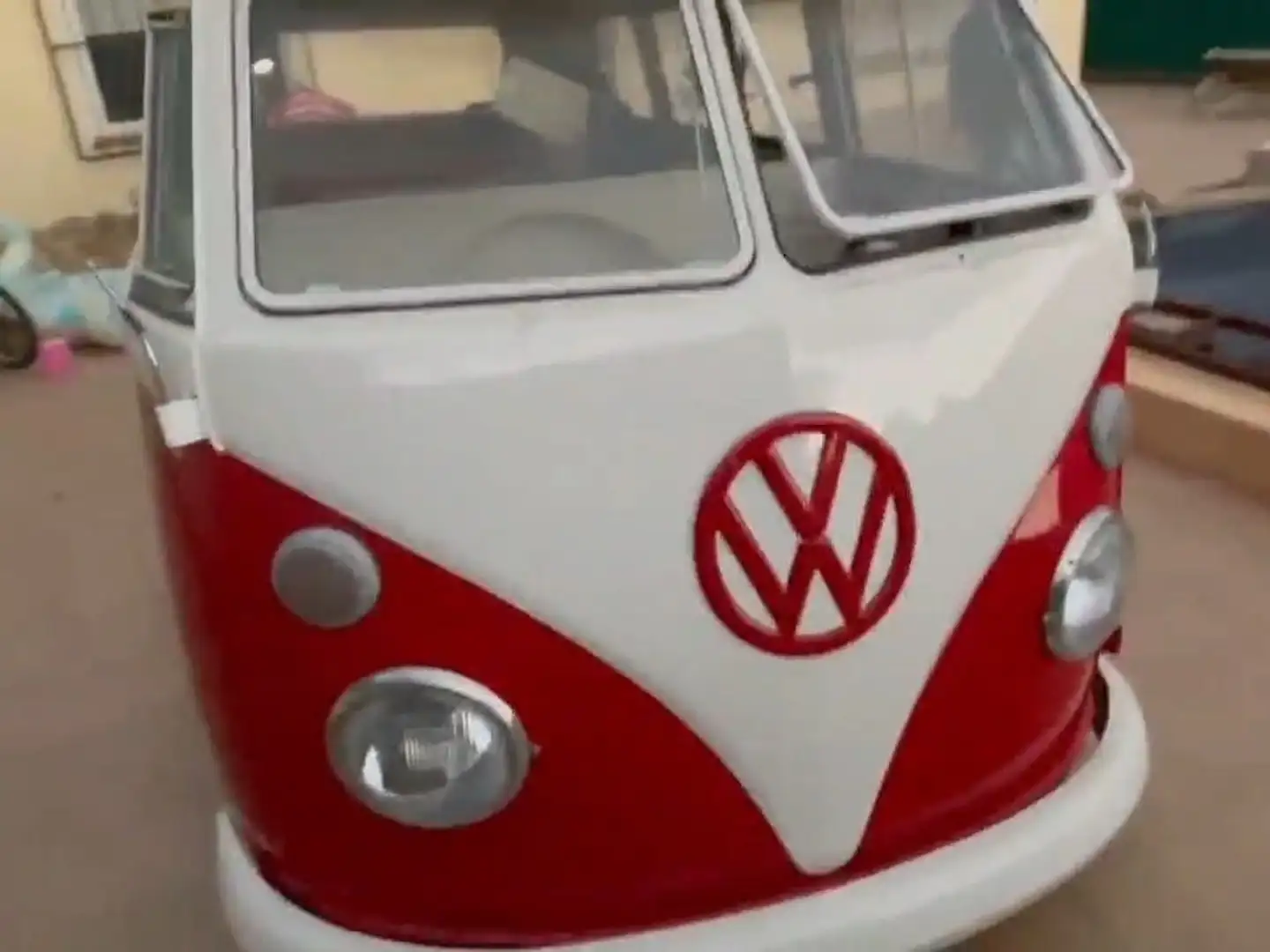 Volkswagen T1 Rojo - 1