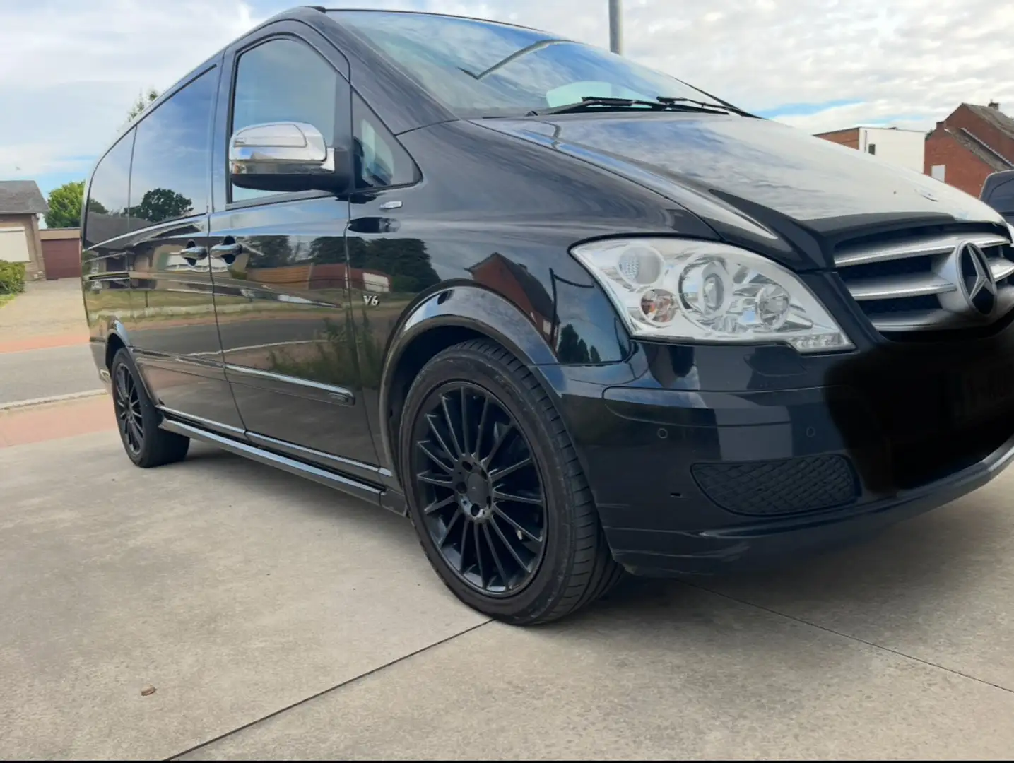 Mercedes-Benz Viano 3.0 CDI DPF lang Automatik Avantgarde EDITION 125 - 1