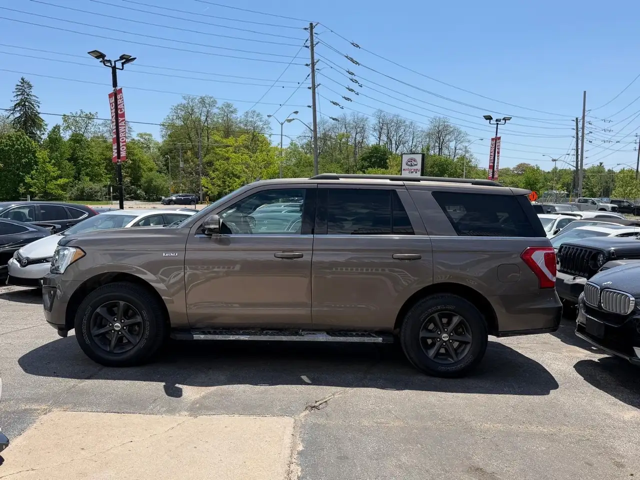 Ford Expedition снимка Ford Expedition